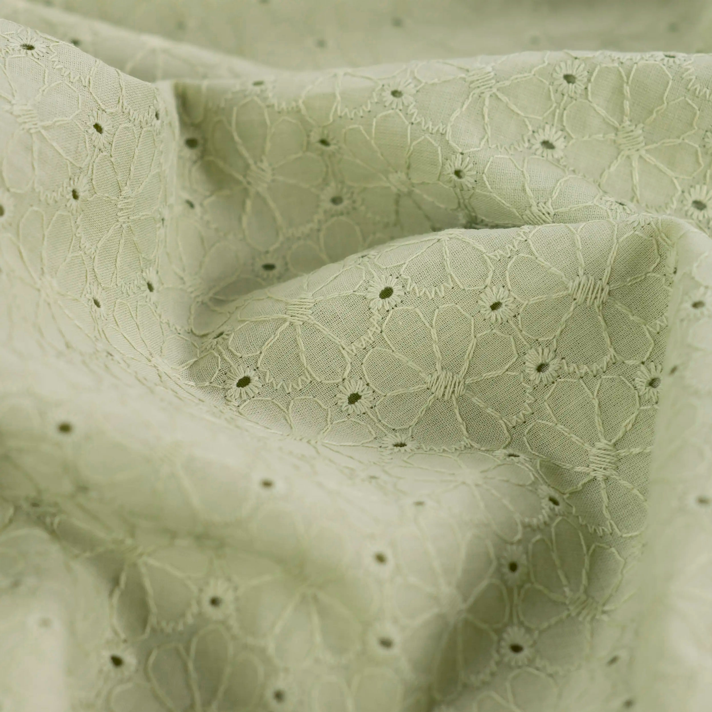Sangallo Cotton Scalloped Sage Daisies Image