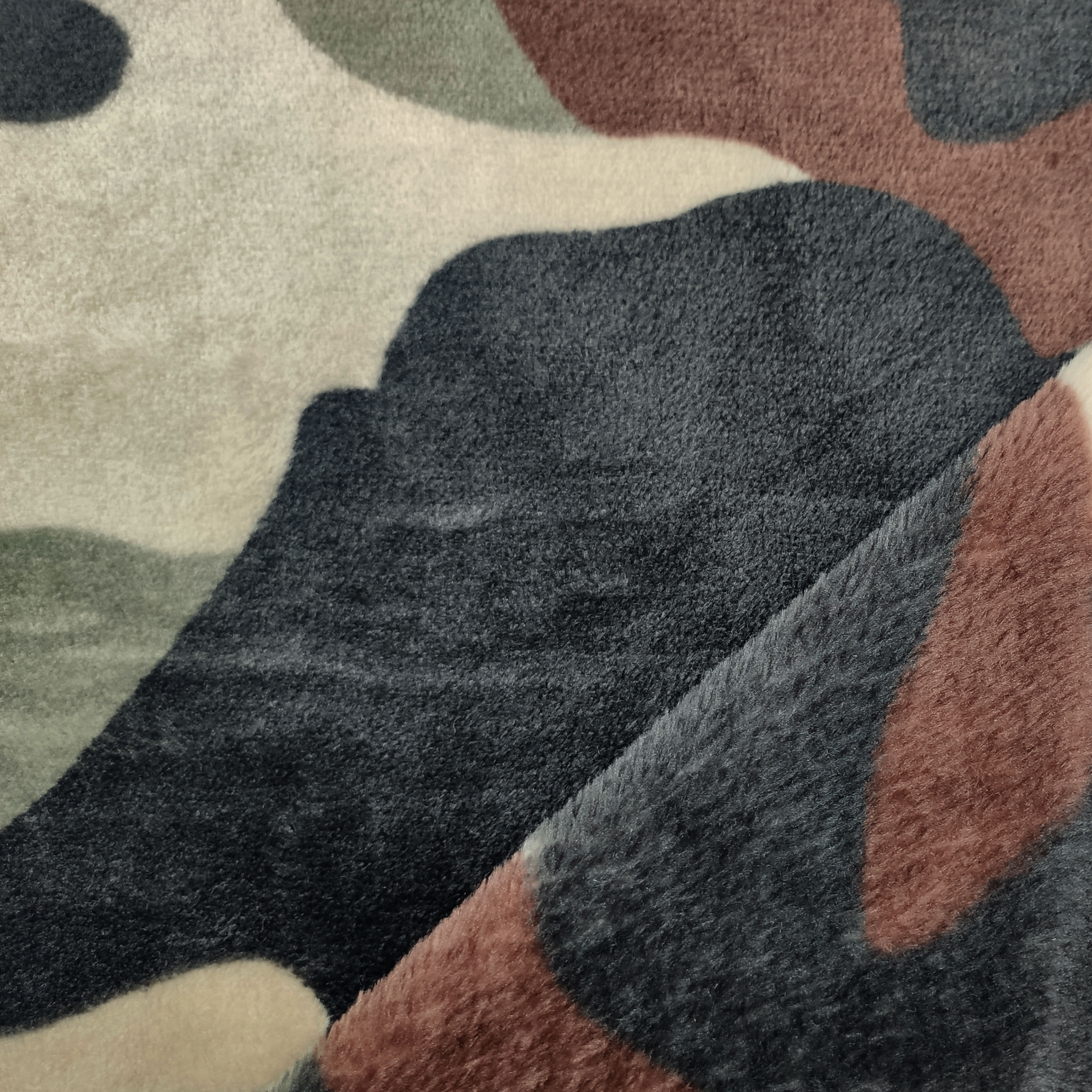 Forro polar de cachemira con estampado de camuflaje
