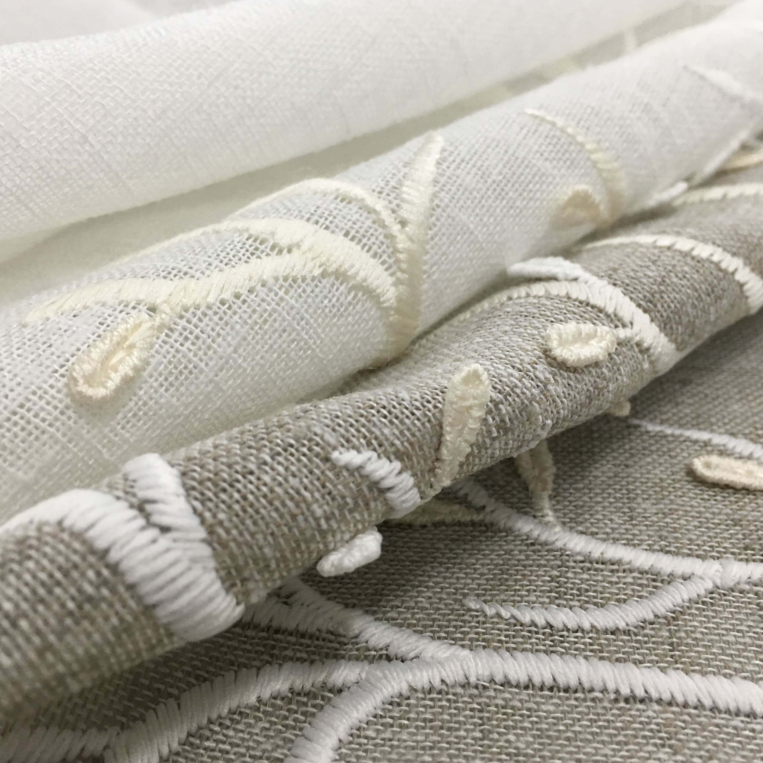 Scampiolo Classical Curtain Ramage Dove Grey 200x320 cm Image