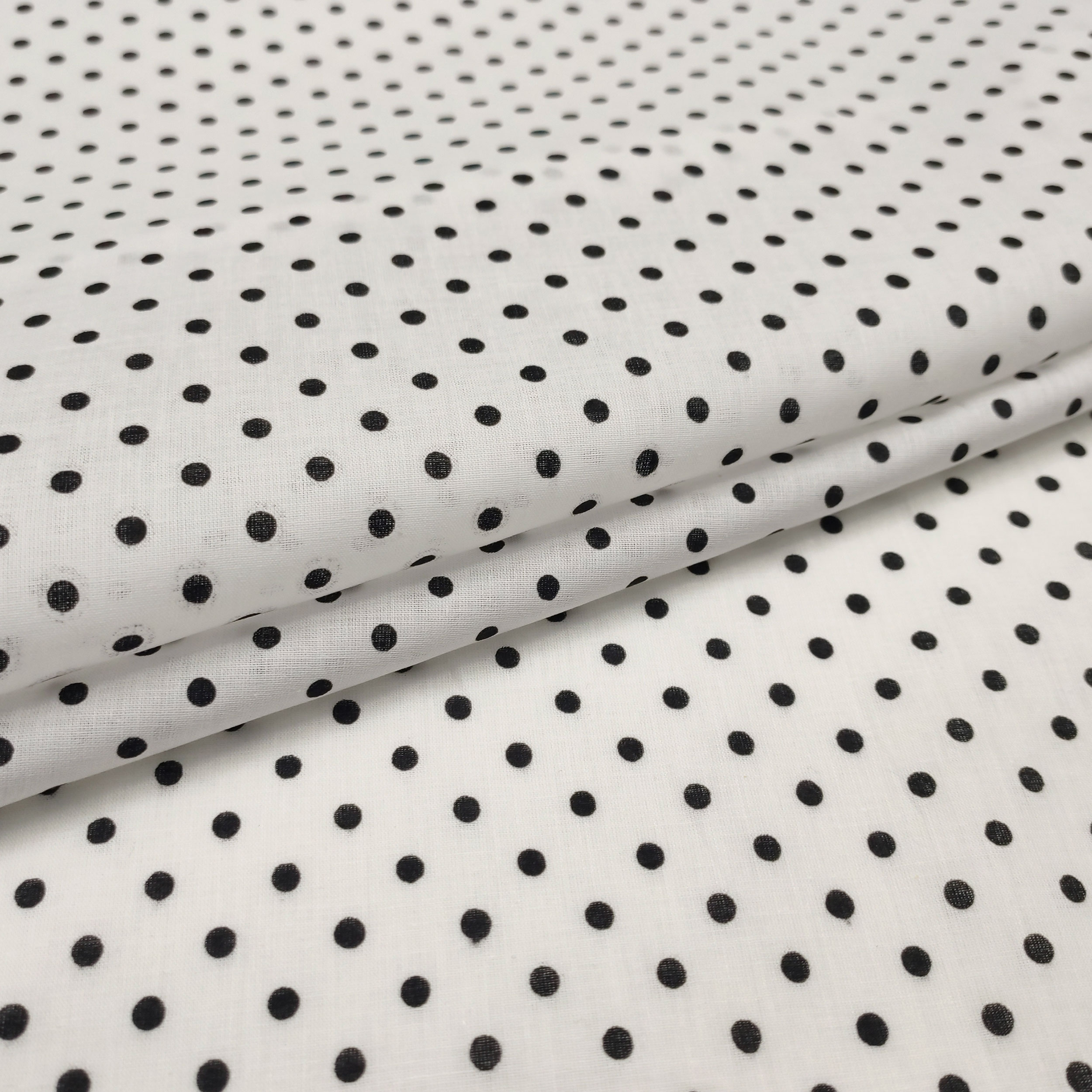 Baumwolle Schwarz Polka Dot Muster Weißer Hintergrund
