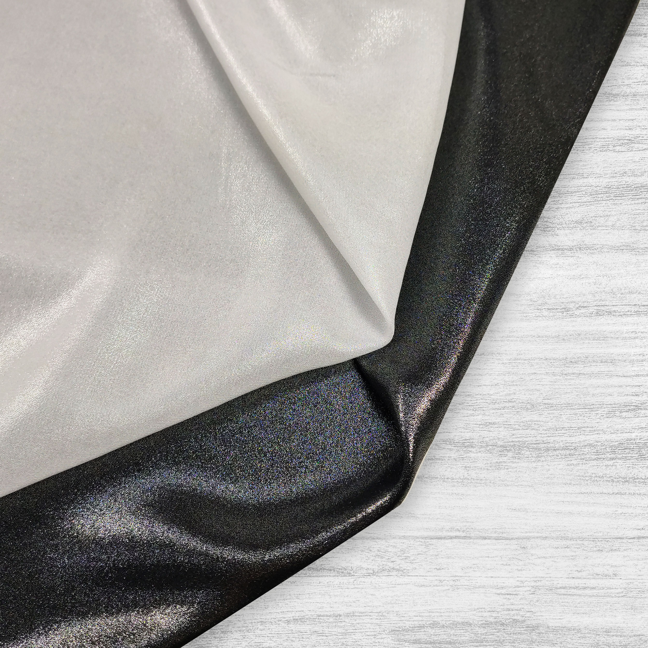 Georgette laminée noire