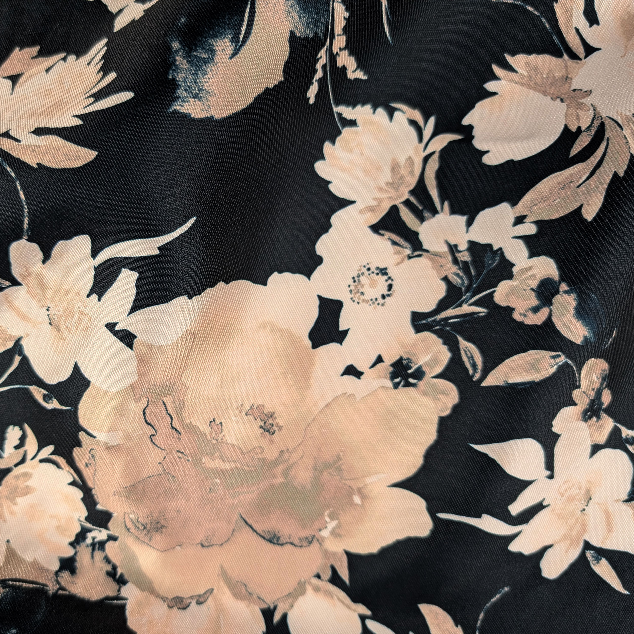 Mikado Italian High Fashion Pink Flowers Image
