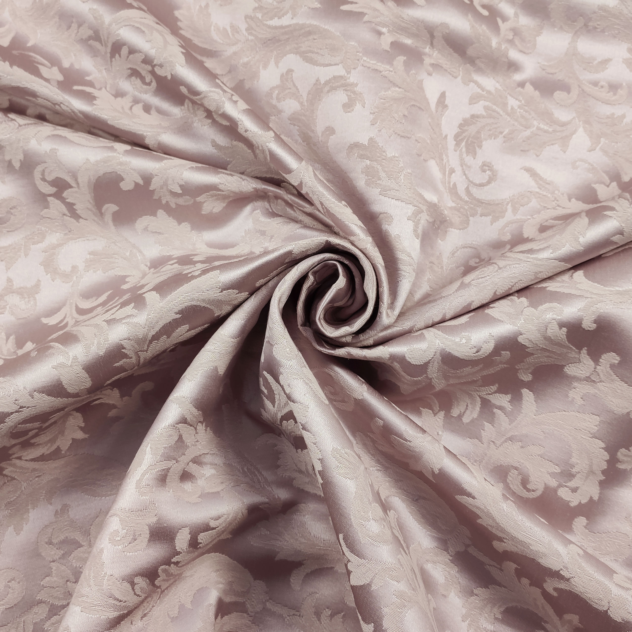 Classic Damask Fabric H 330 cm Image