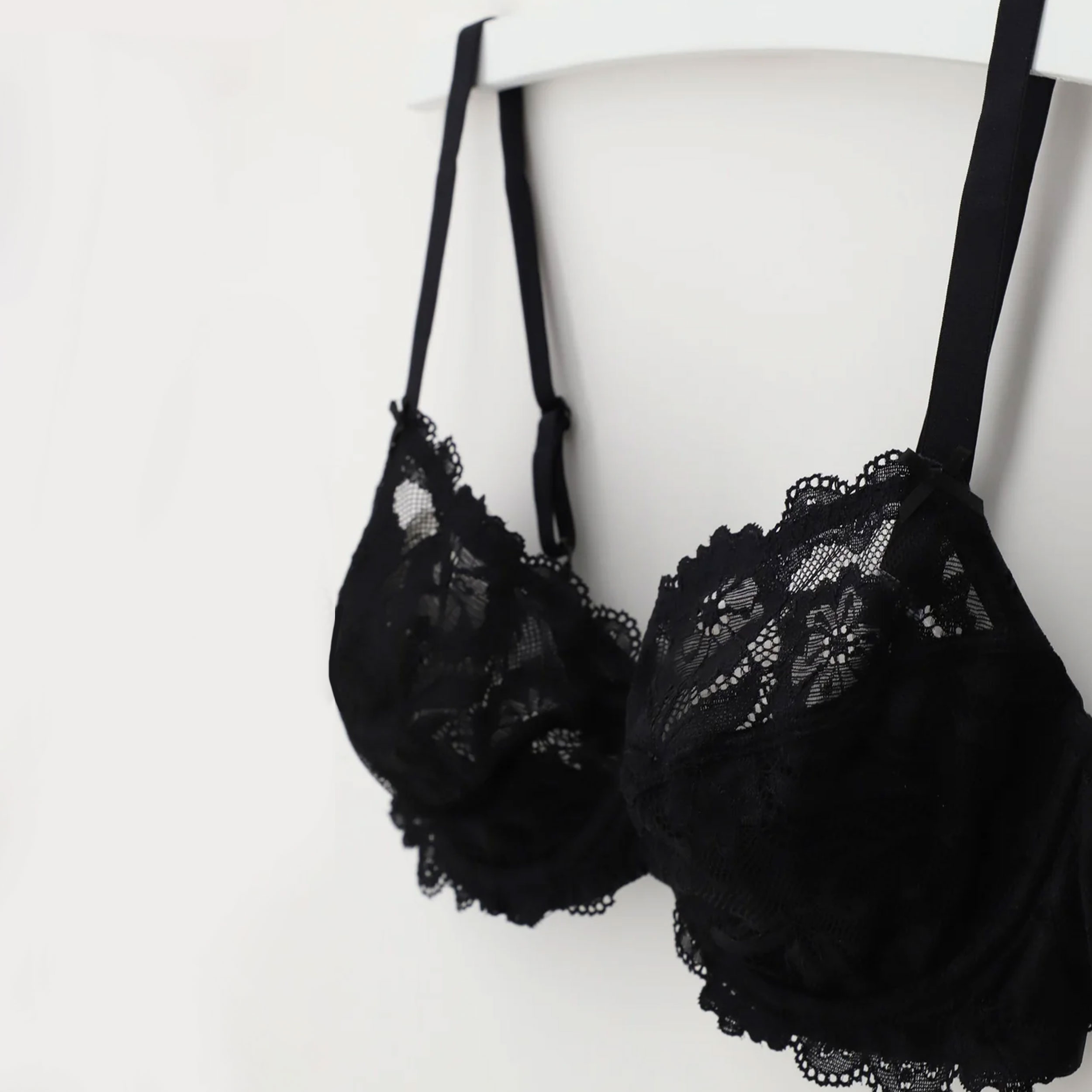 Lepel Balconette Underwired Bra in Black Lace Image