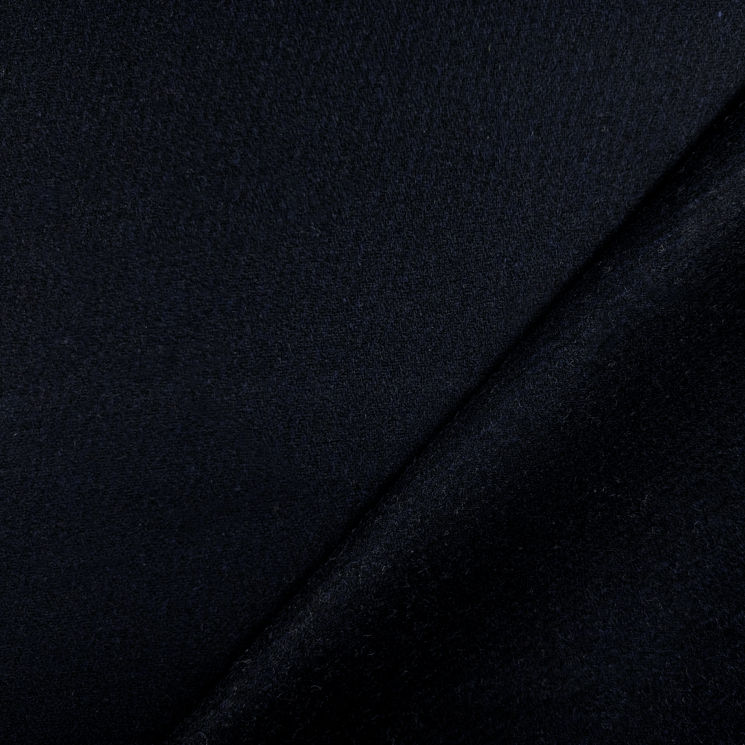 Manteau en pure laine bleu nuit Image