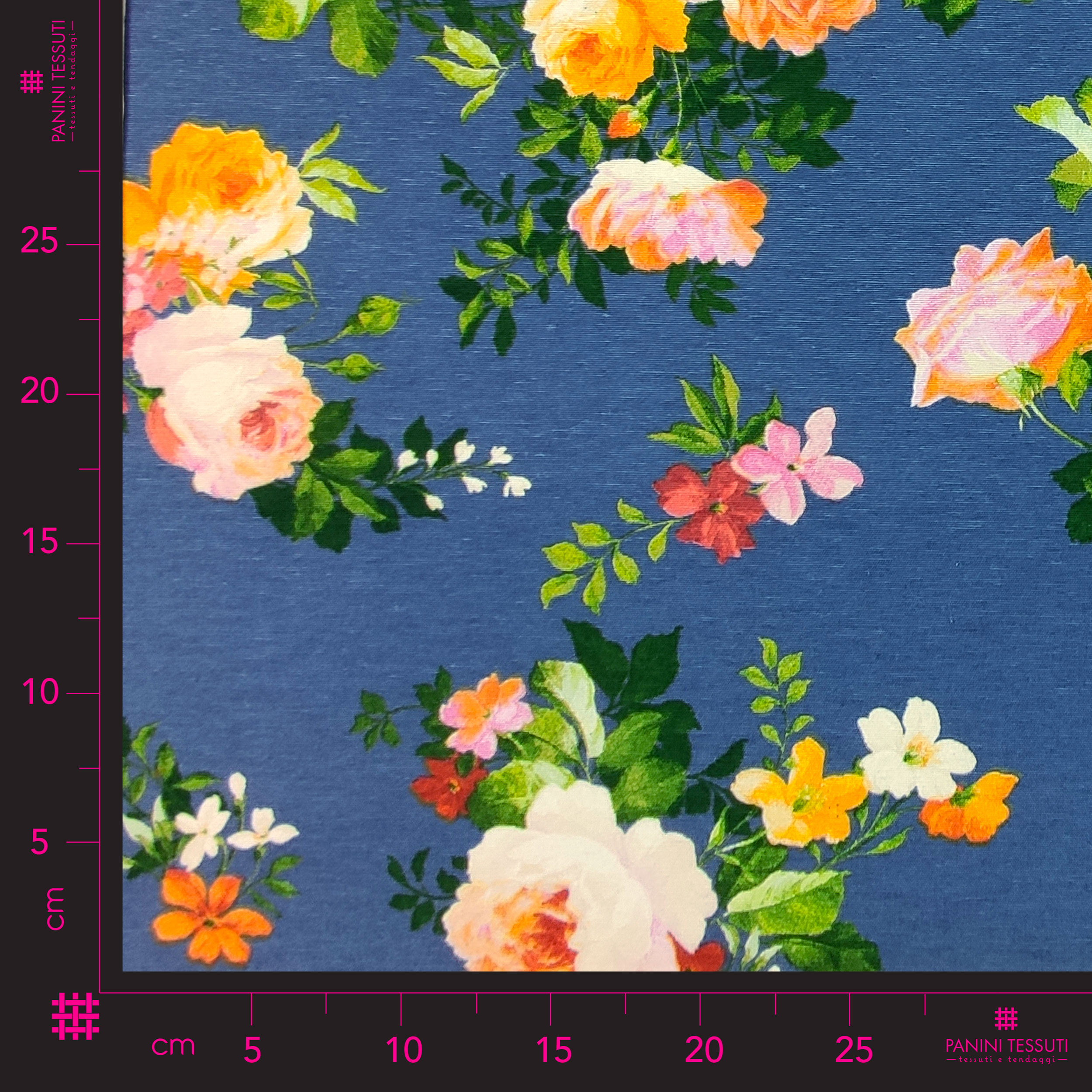 Tejido de algodón mixto Rosas de colores Fondo azul