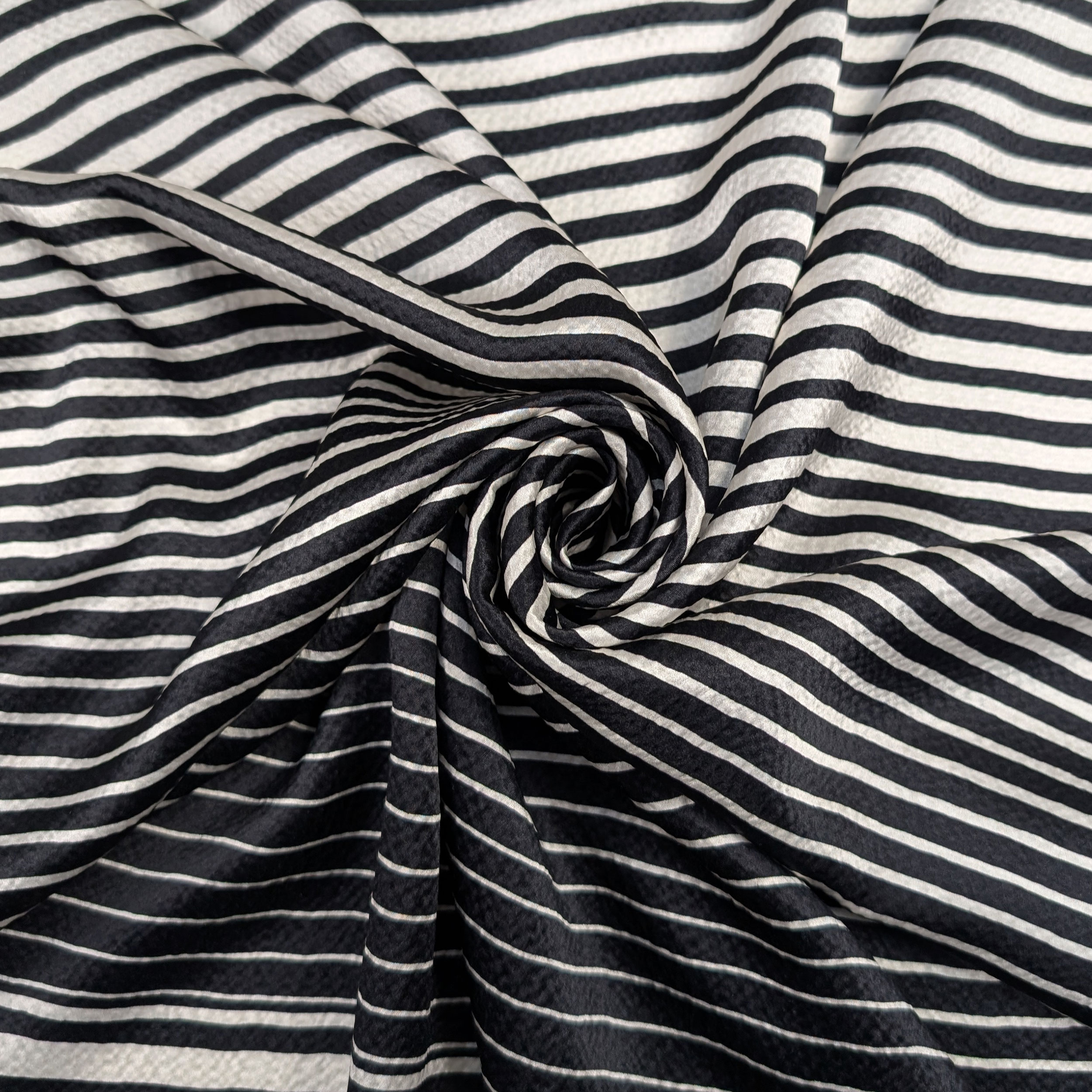 Pure Silk Horizontal Black and White Stripes 90x140 cm Image