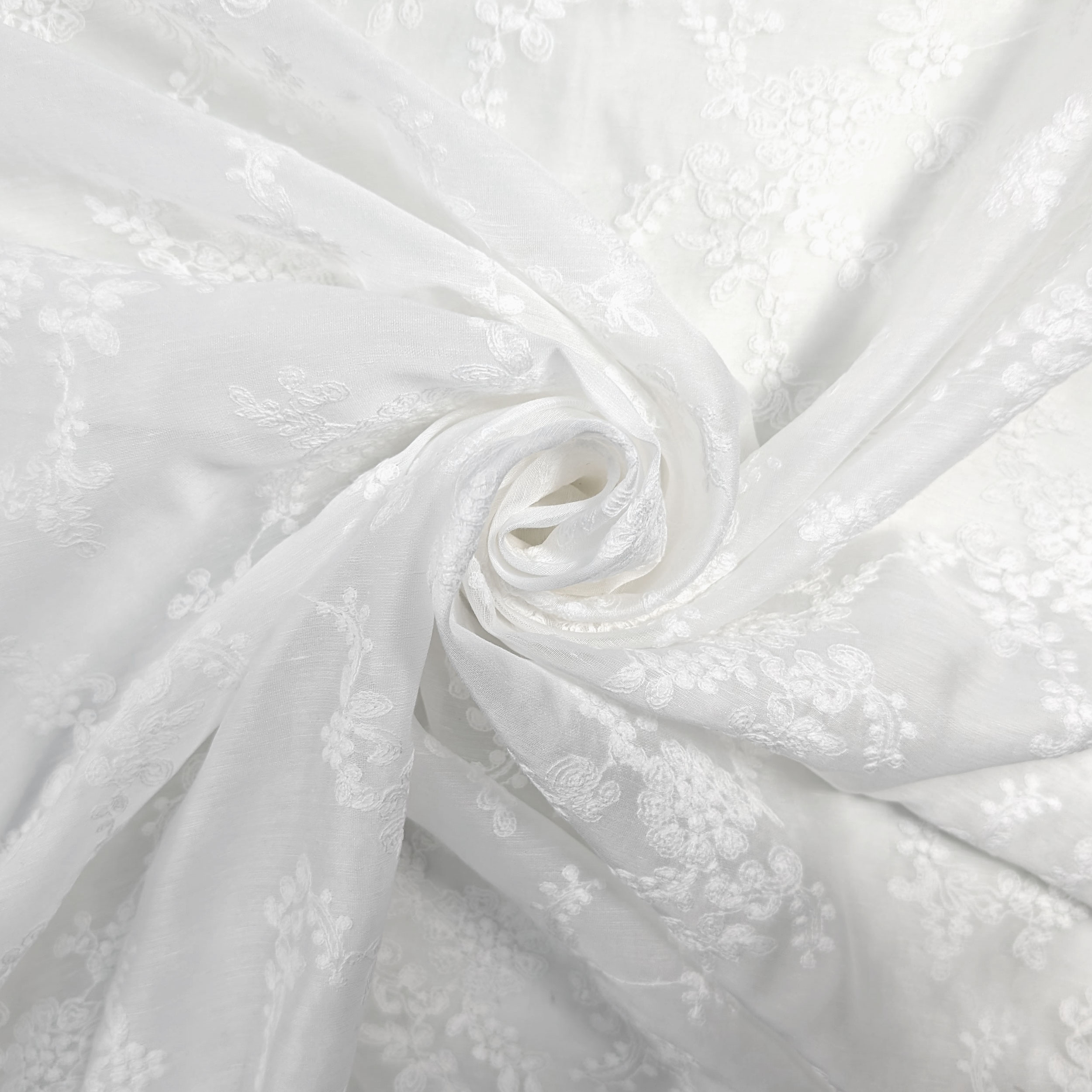Embroidered Muslin White Flowers Image