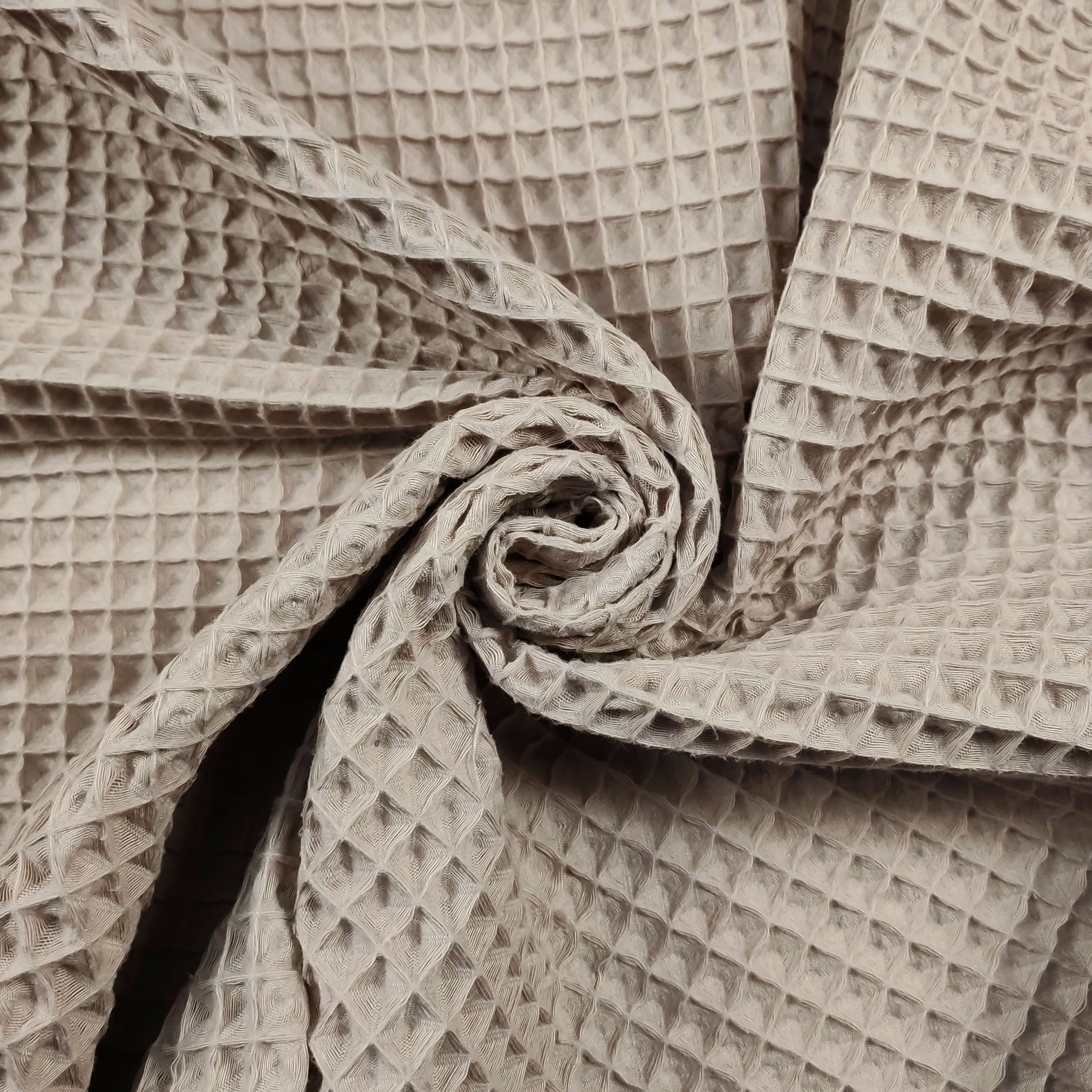 Maxi Honeycomb Fabric Image