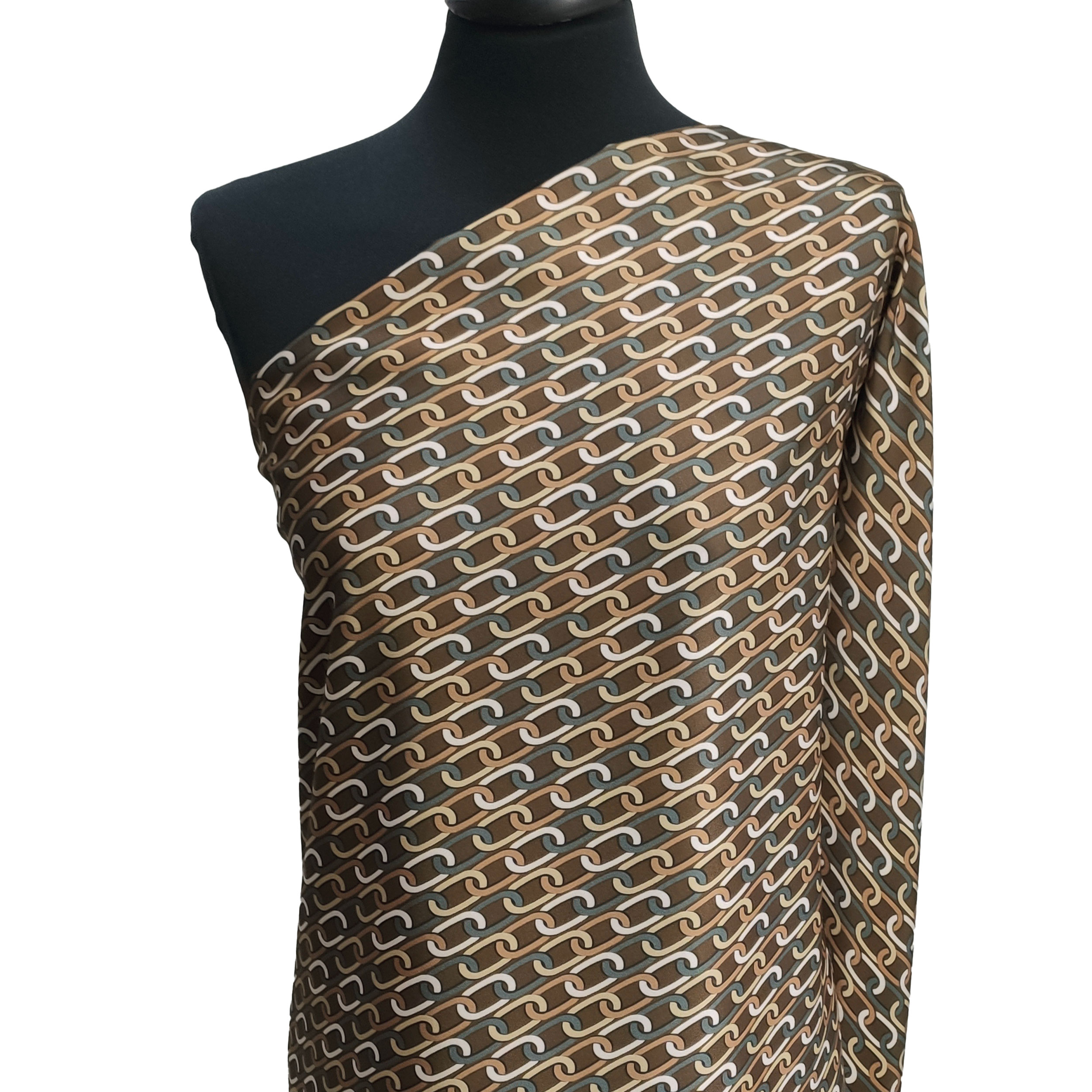 Satin Set High Fashion Small Chains Brown Background