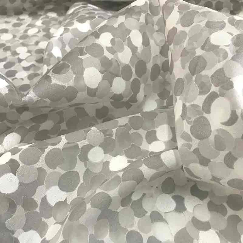 Tenda-Petali-Grigi_Mosso