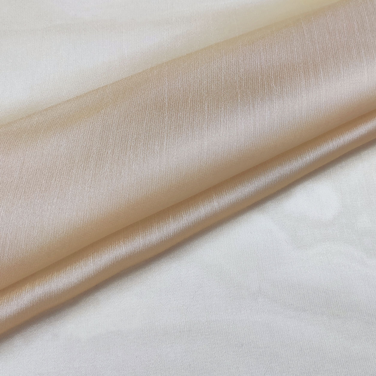 stoffa-voile-cangiante-crema
