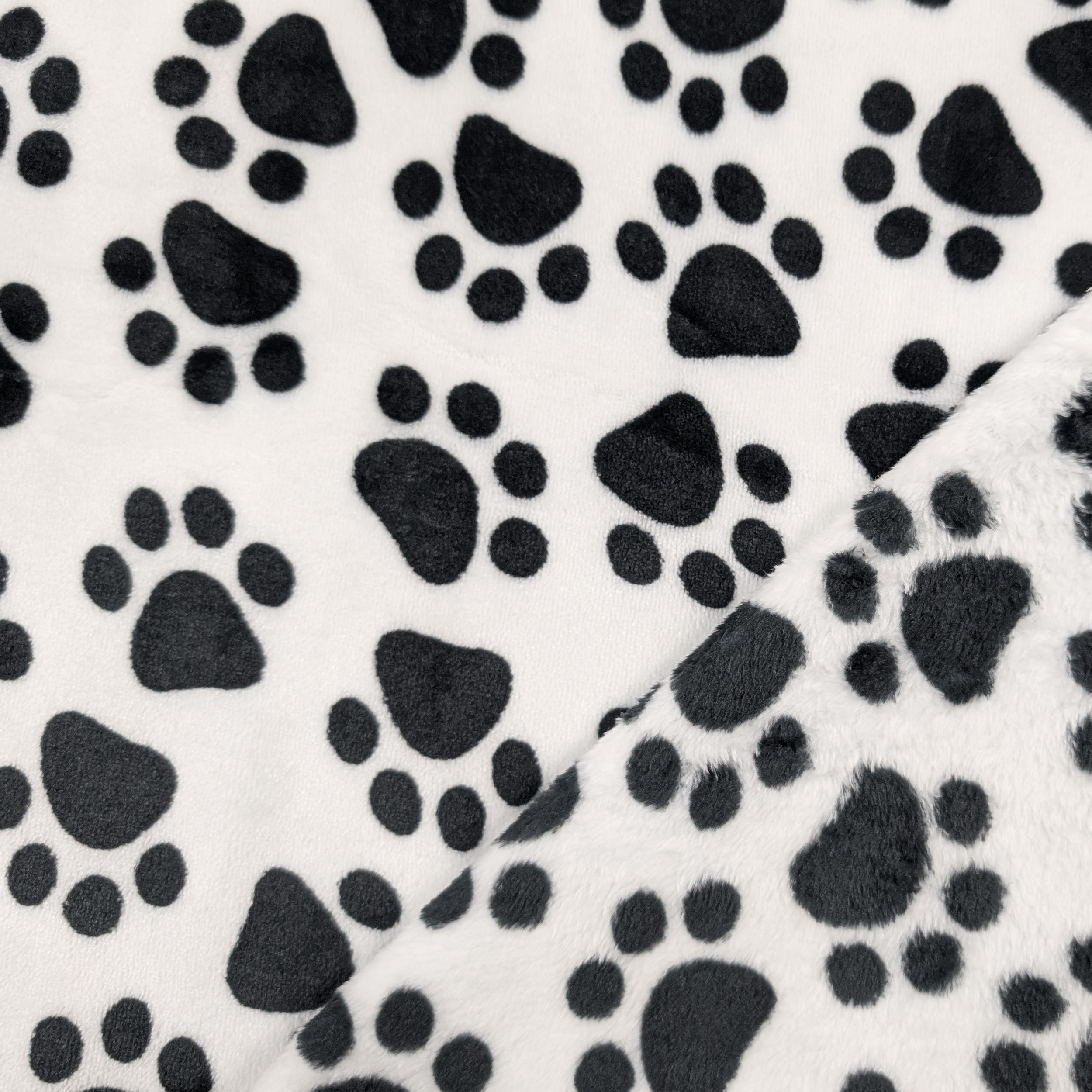 Cashmere Hand Fleece Black Bears White Background Image