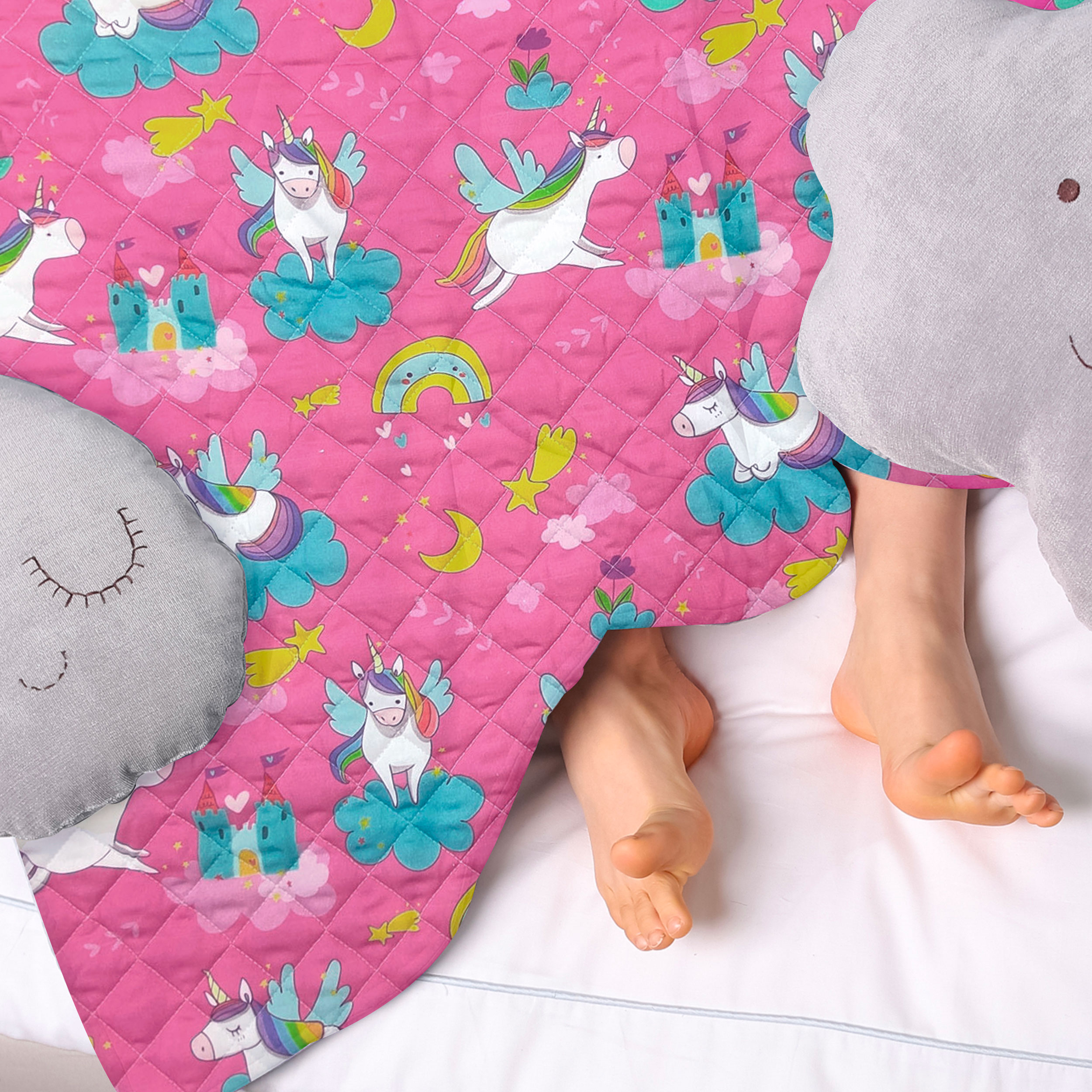 Panini Tessuti Quilted Cotton - Unicorns and Castles  Image