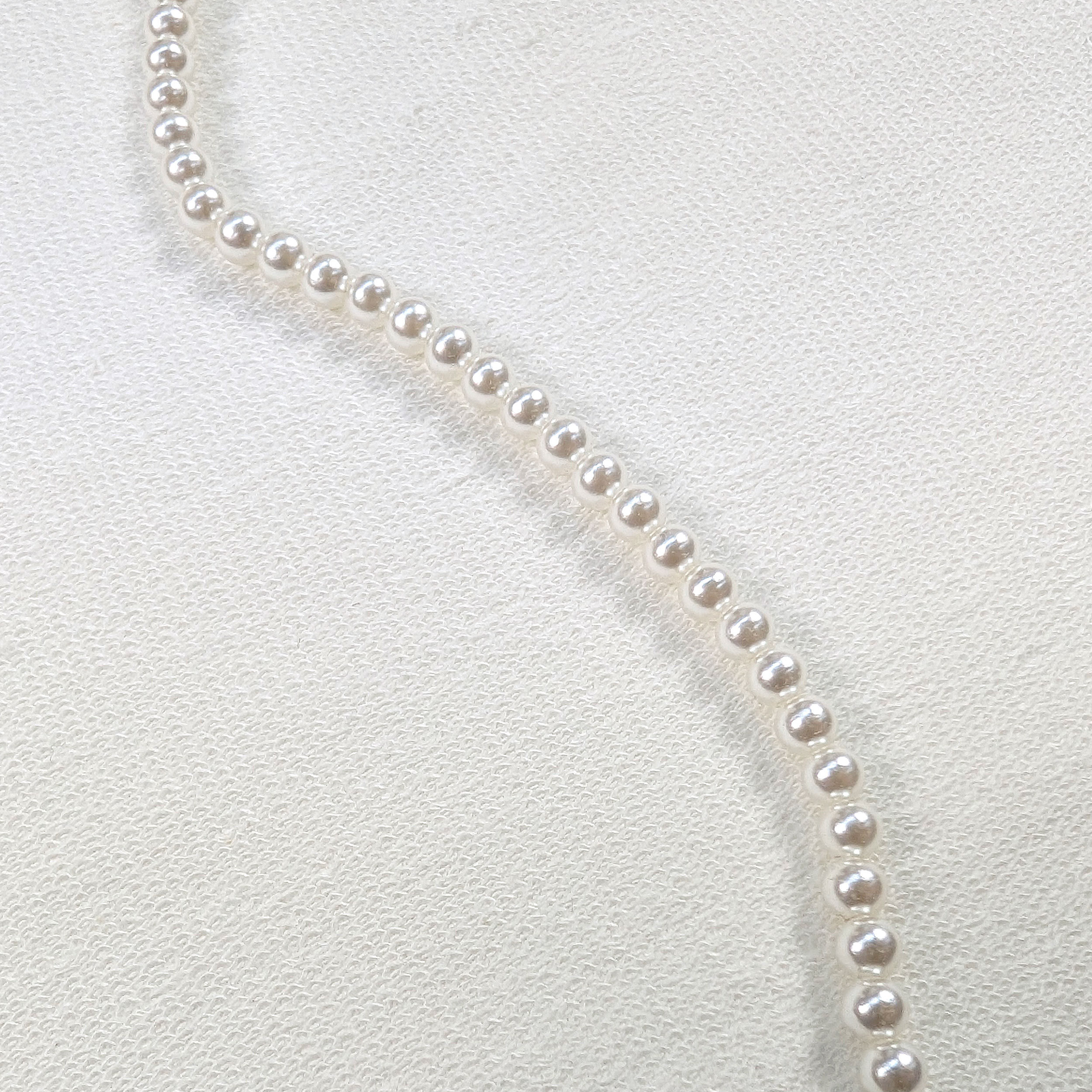 Perlenkette aus Perlmuttperlen Ø 0,5 cm Image