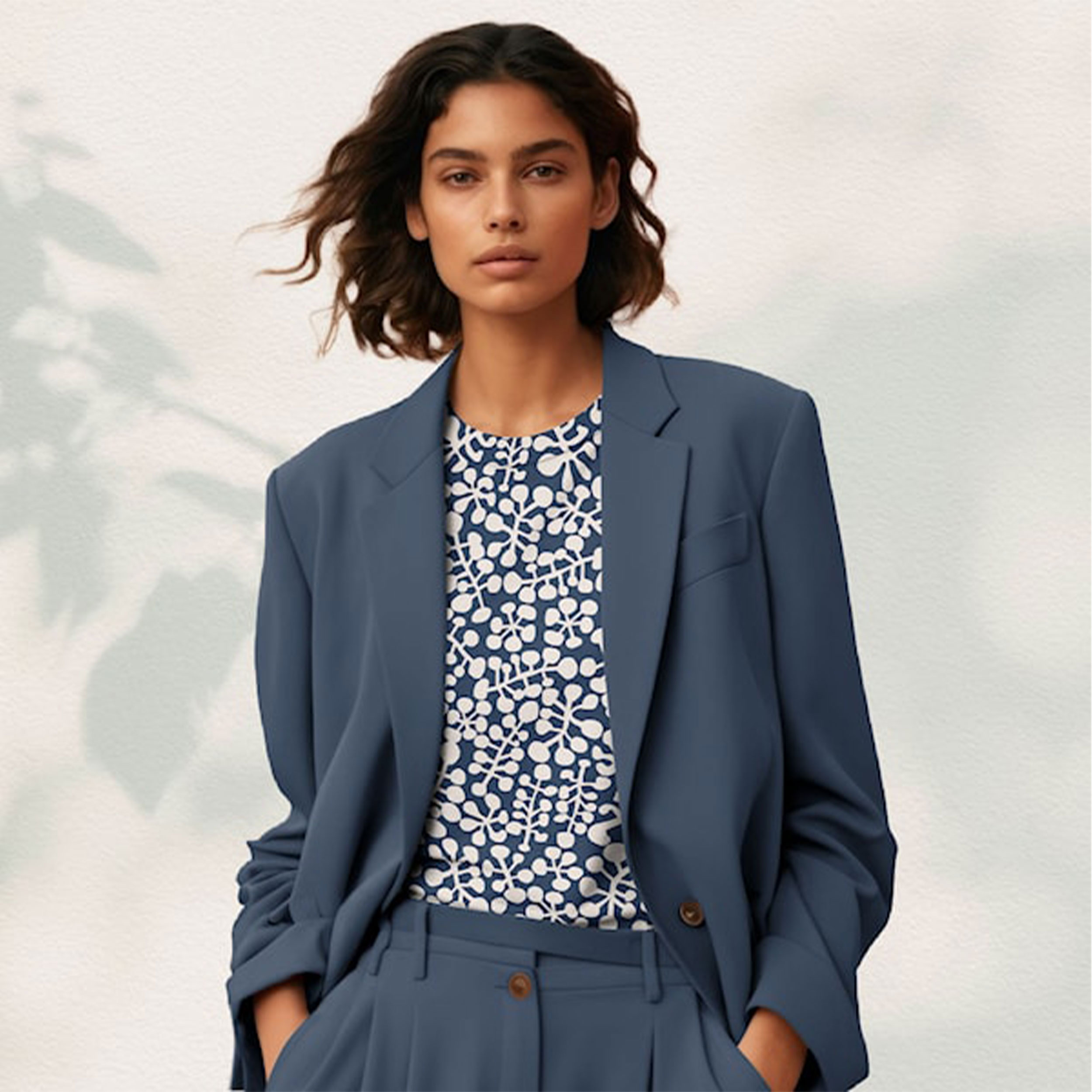 Viscose Abstract Motifs Blue Background