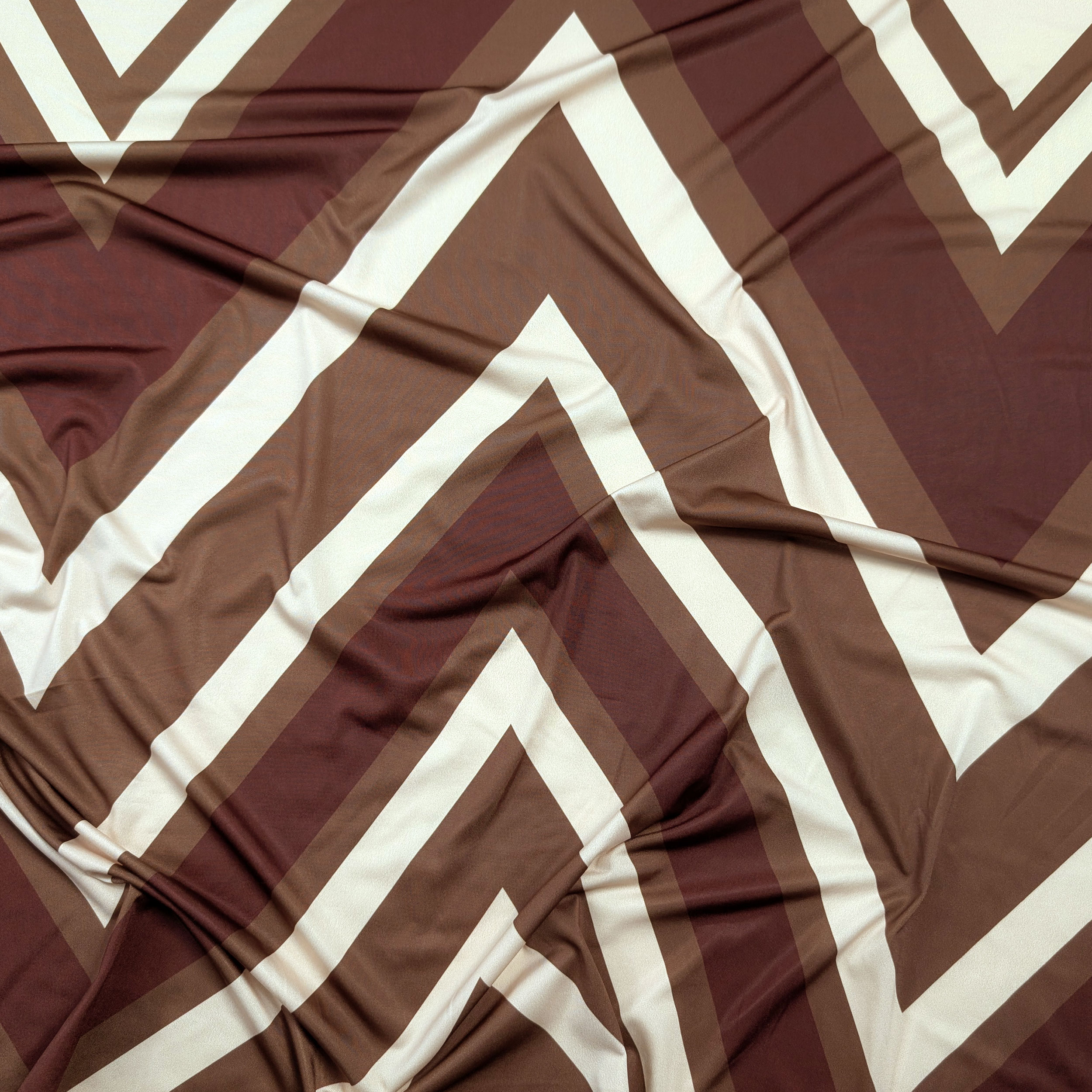 Jersey à motifs géométriques Zig Zag Warm Tones Image