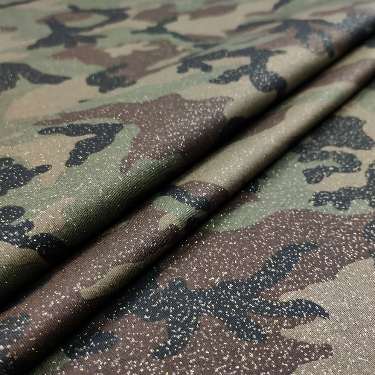Satin de coton militaire enduit de lurex Image