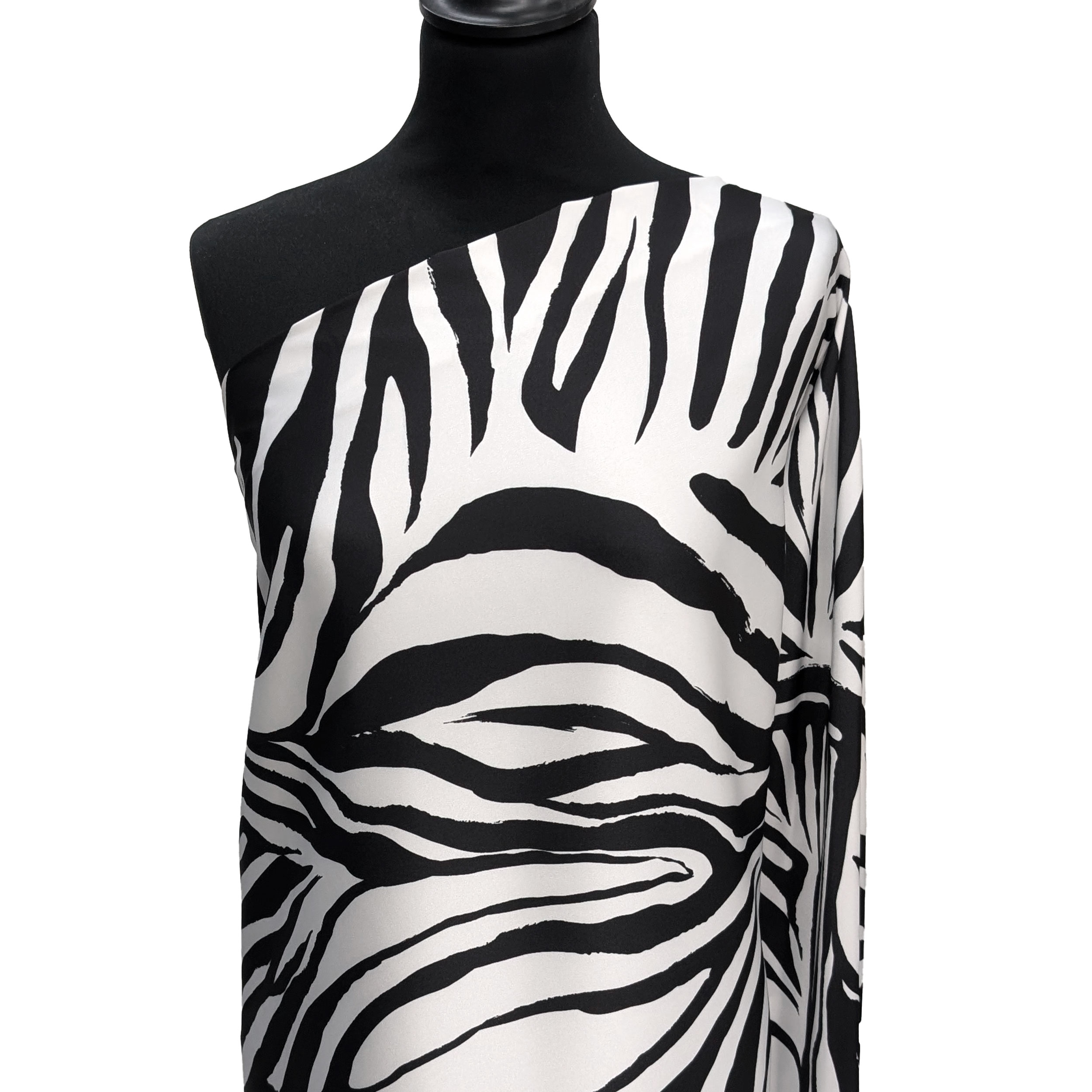 Satin Set High Fashion Zebra Patterned Image