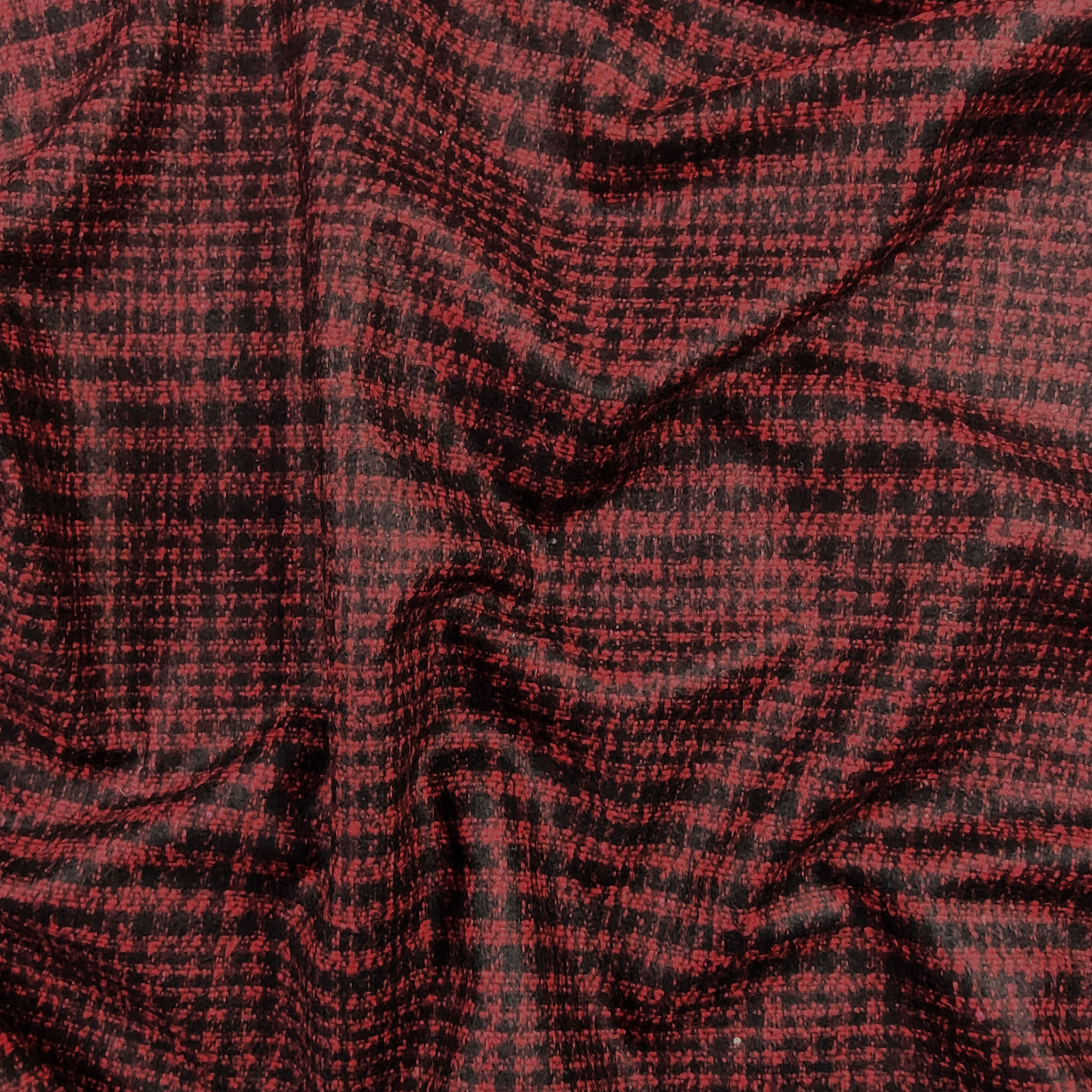 Tricot de laine mélangée Lignes rouges entrelacées
