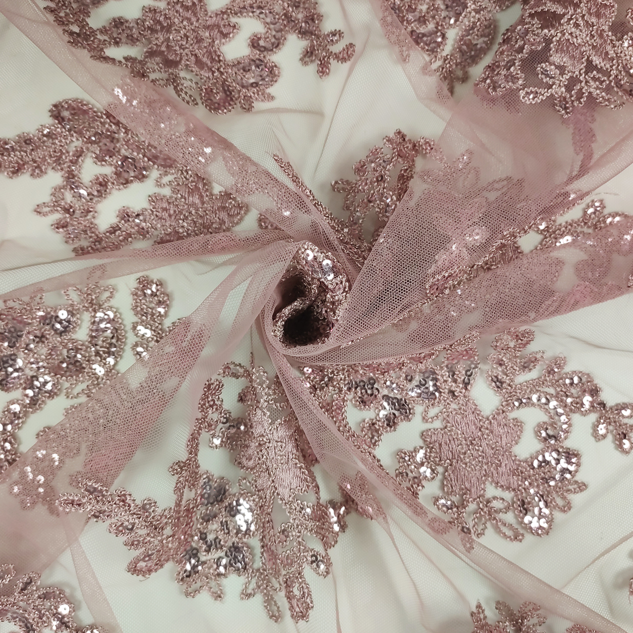 il-tulle-ricamo-paillettes-rosa-antico