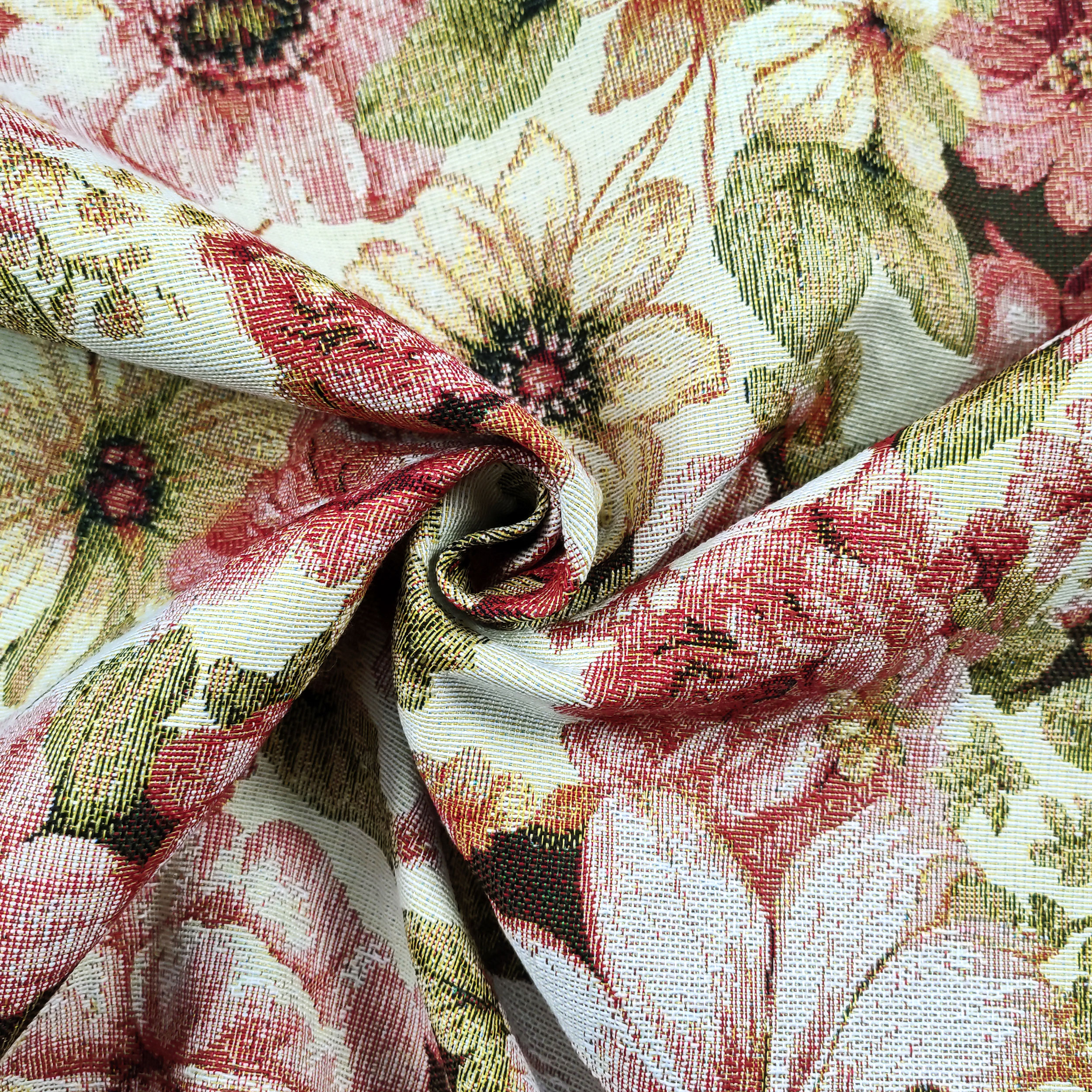 Gobelino con rosas y flores