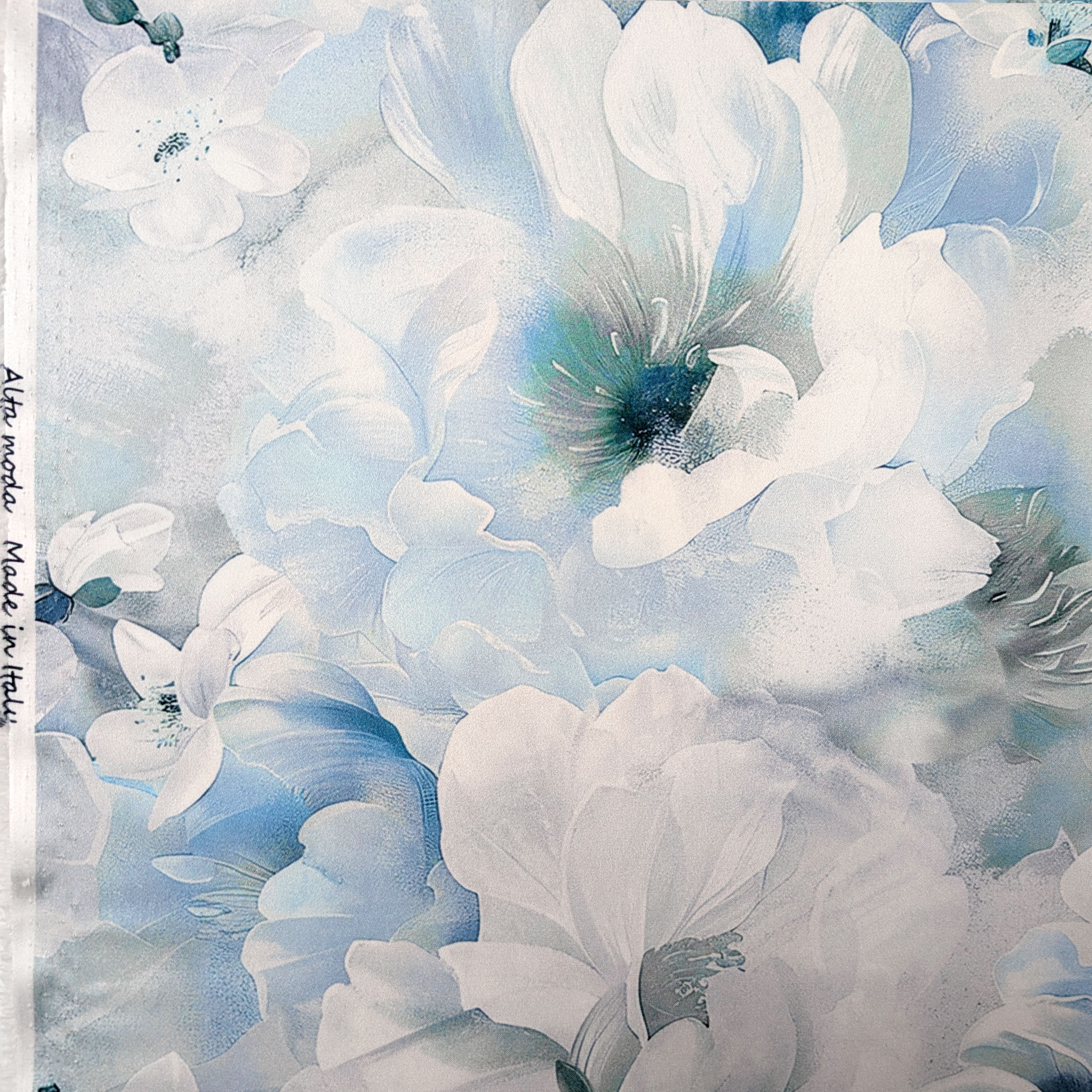 Satin Set High Fashion Blaue Blumen Image