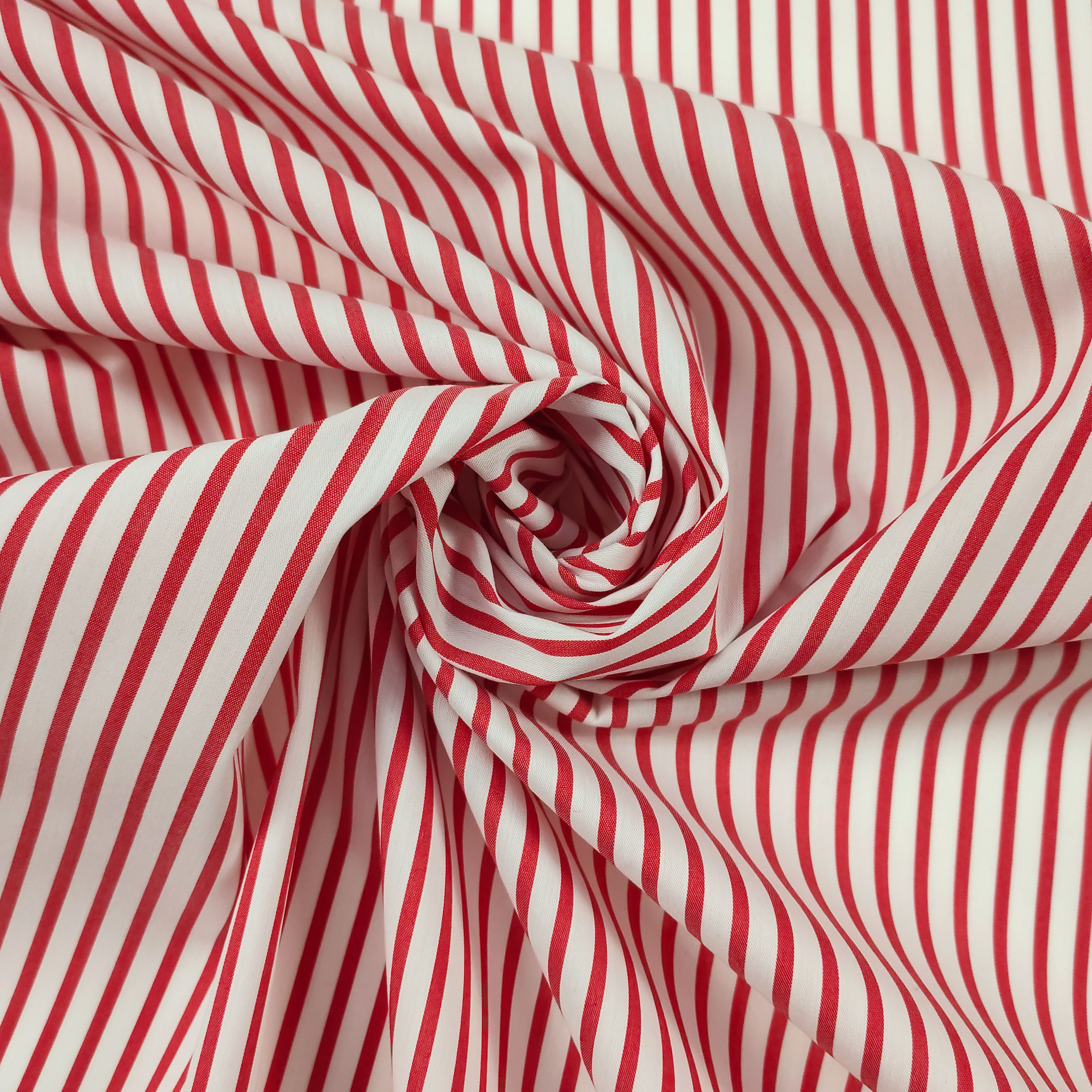 Algodón elástico rojo para camisas