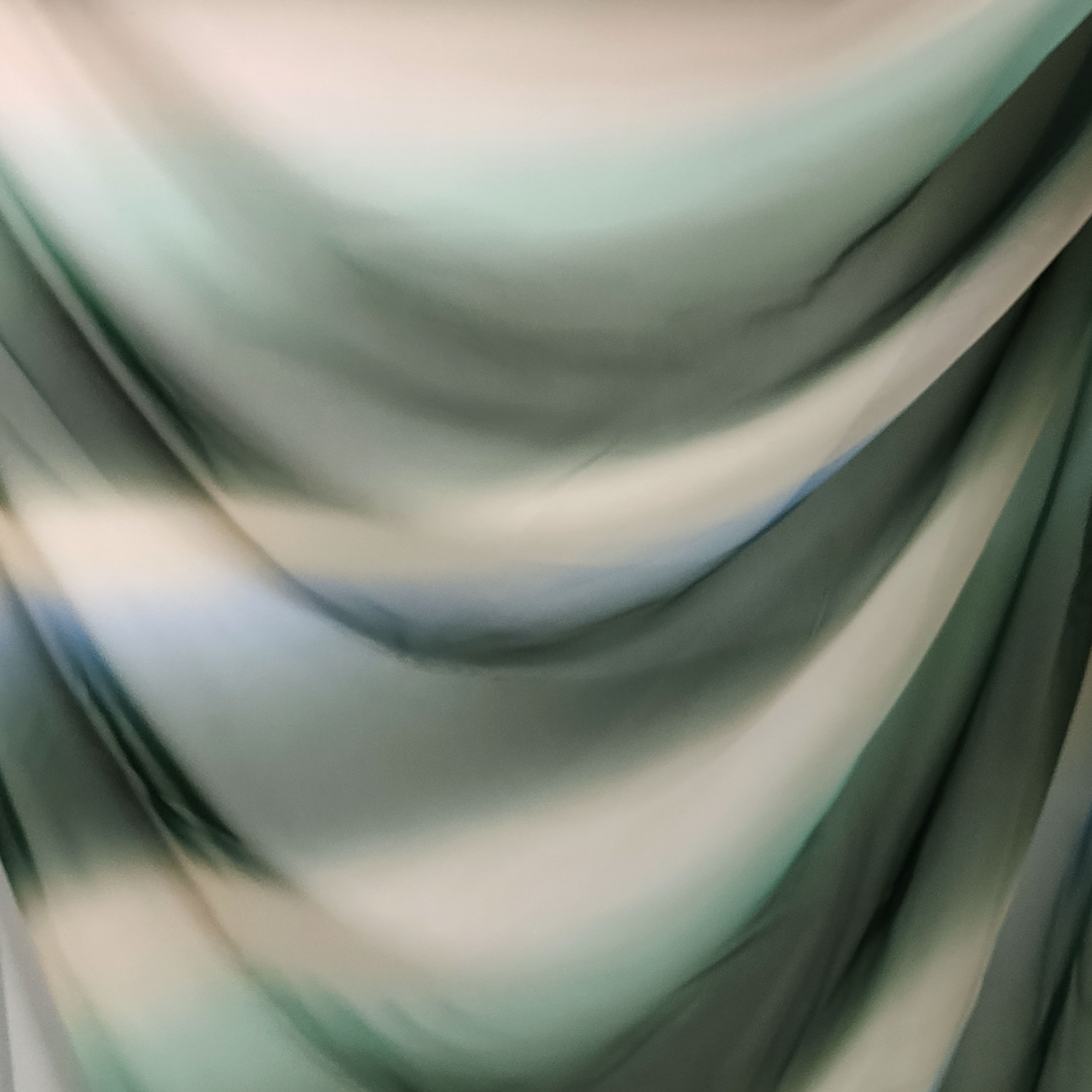 Tulle élastiqué tons verts nuancés