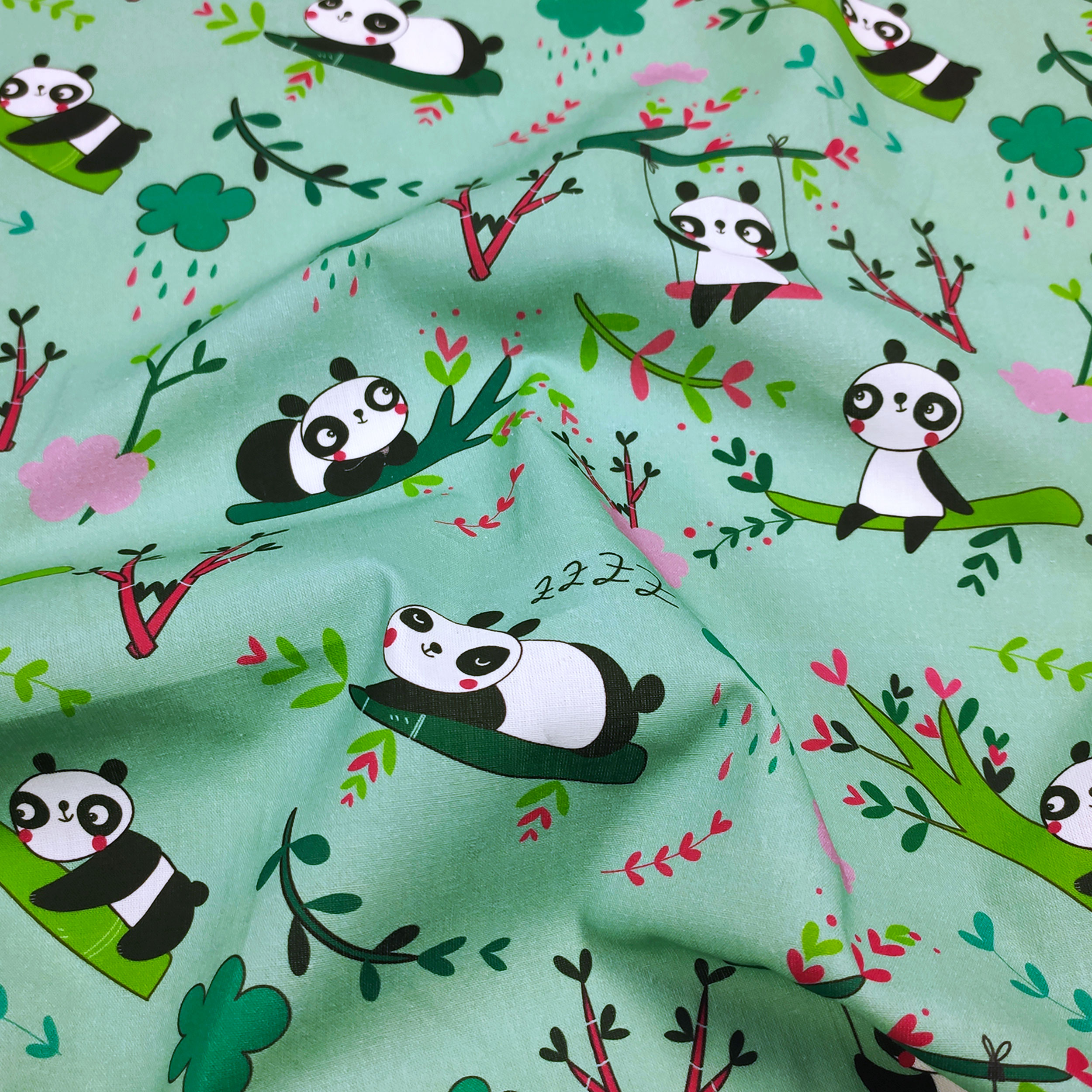 Cotton Panda Grand fond vert menthe - Panini Fabrics Image