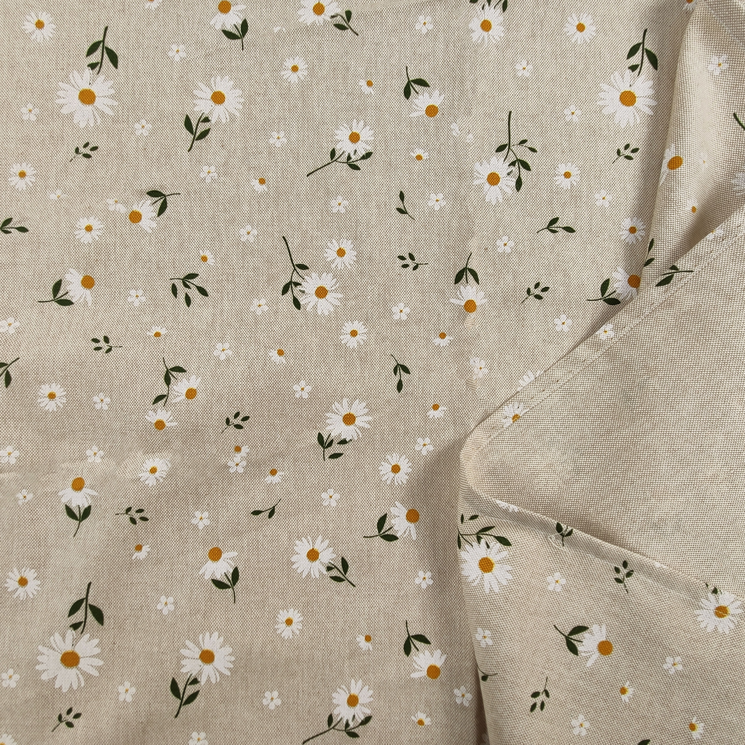 Drapierte Tischdecke Gänseblümchen