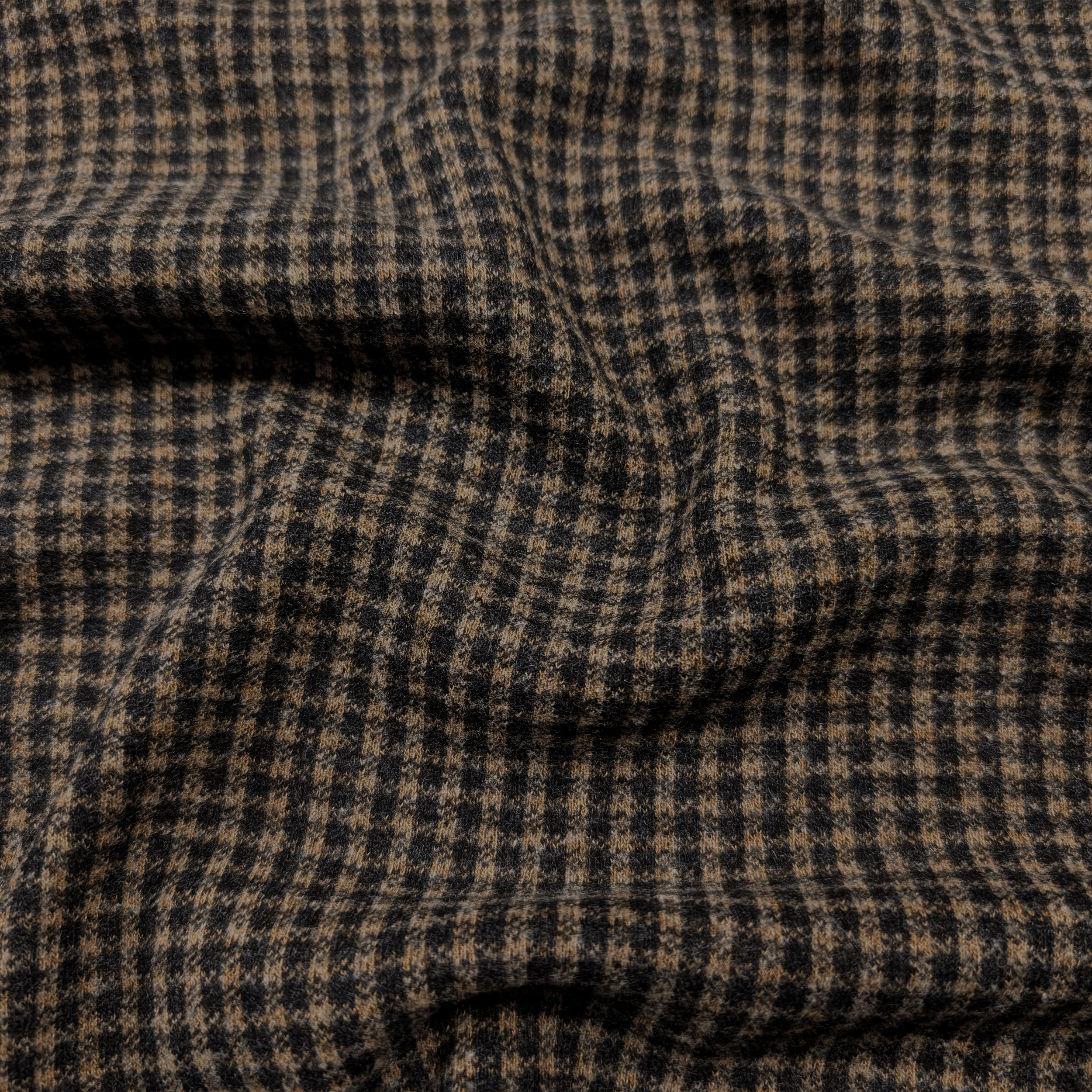 Punto Roma Jacquard Squares Brown Image