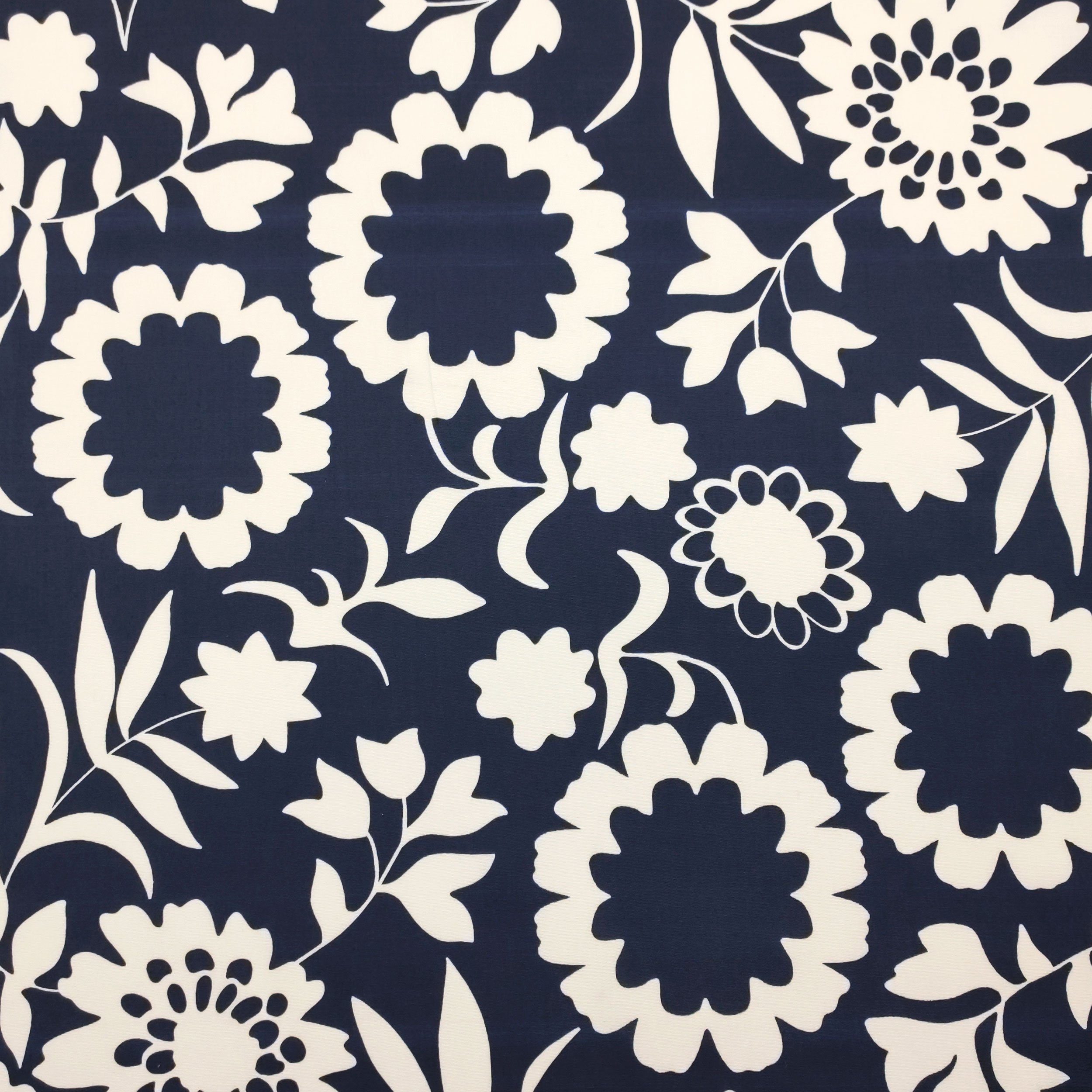 Baumwollstoff Weiße Blumen Blauer Hintergrund