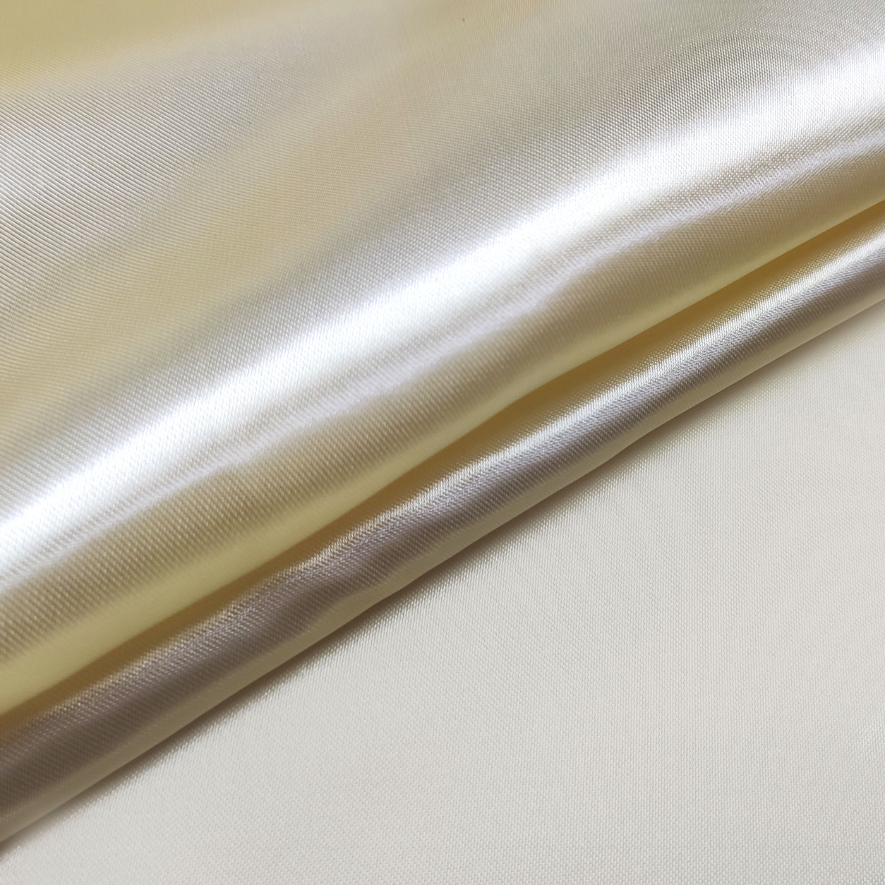  Crema - B609