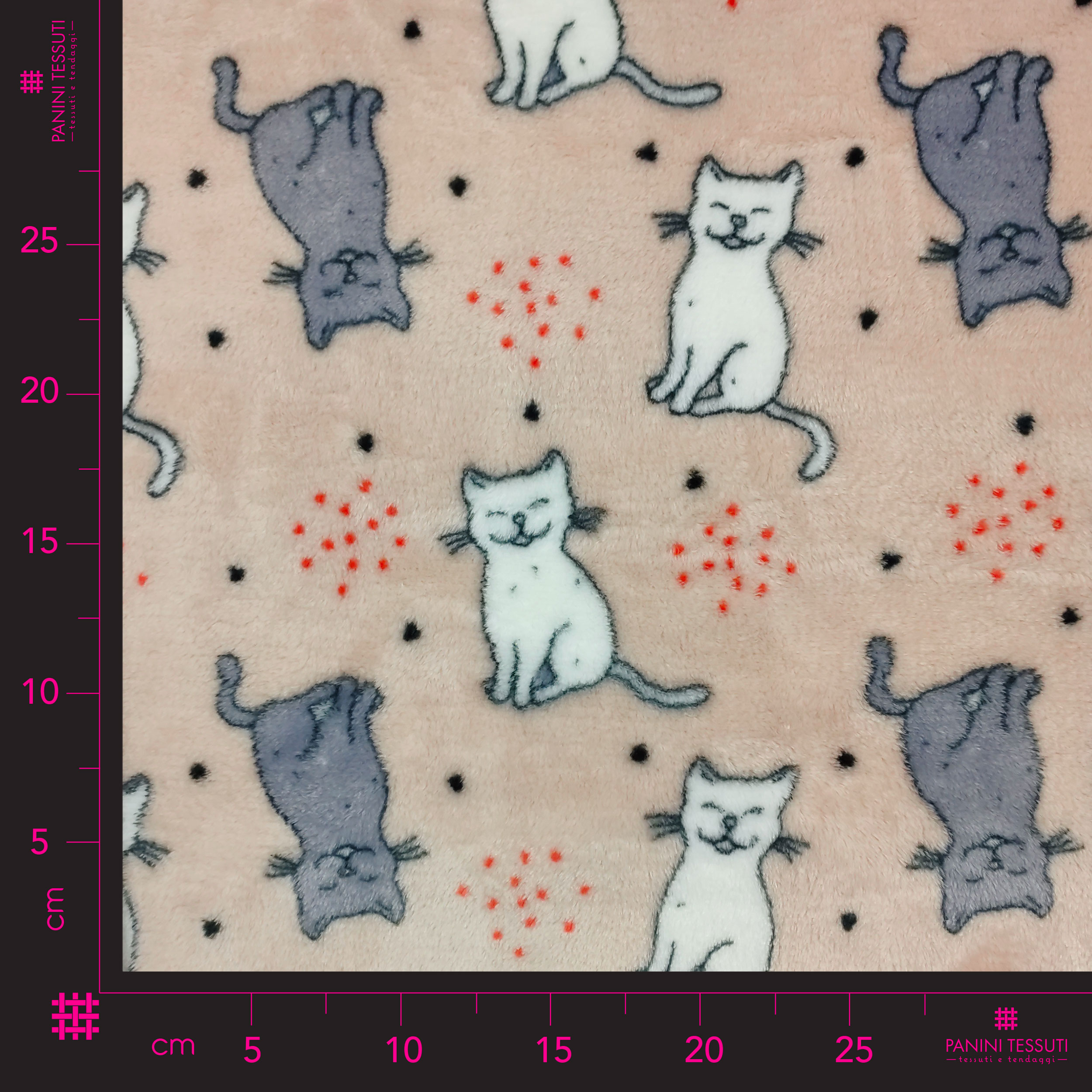 Gatitos de cachemira tejidos a mano Fondo rosa empolvado