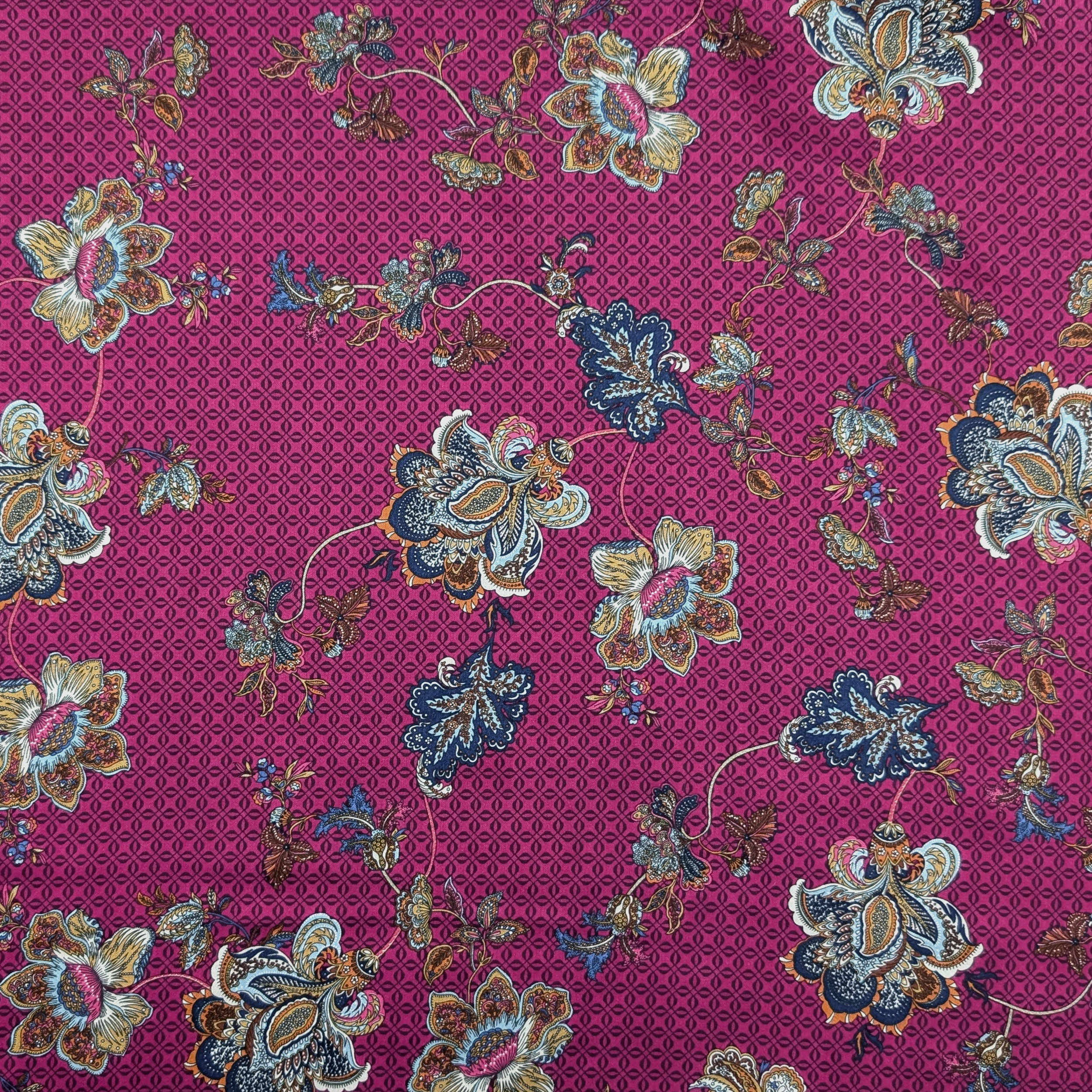 Tela Recortable Viscosa Fuxia Arabia Fantasía 150x147 cm Image