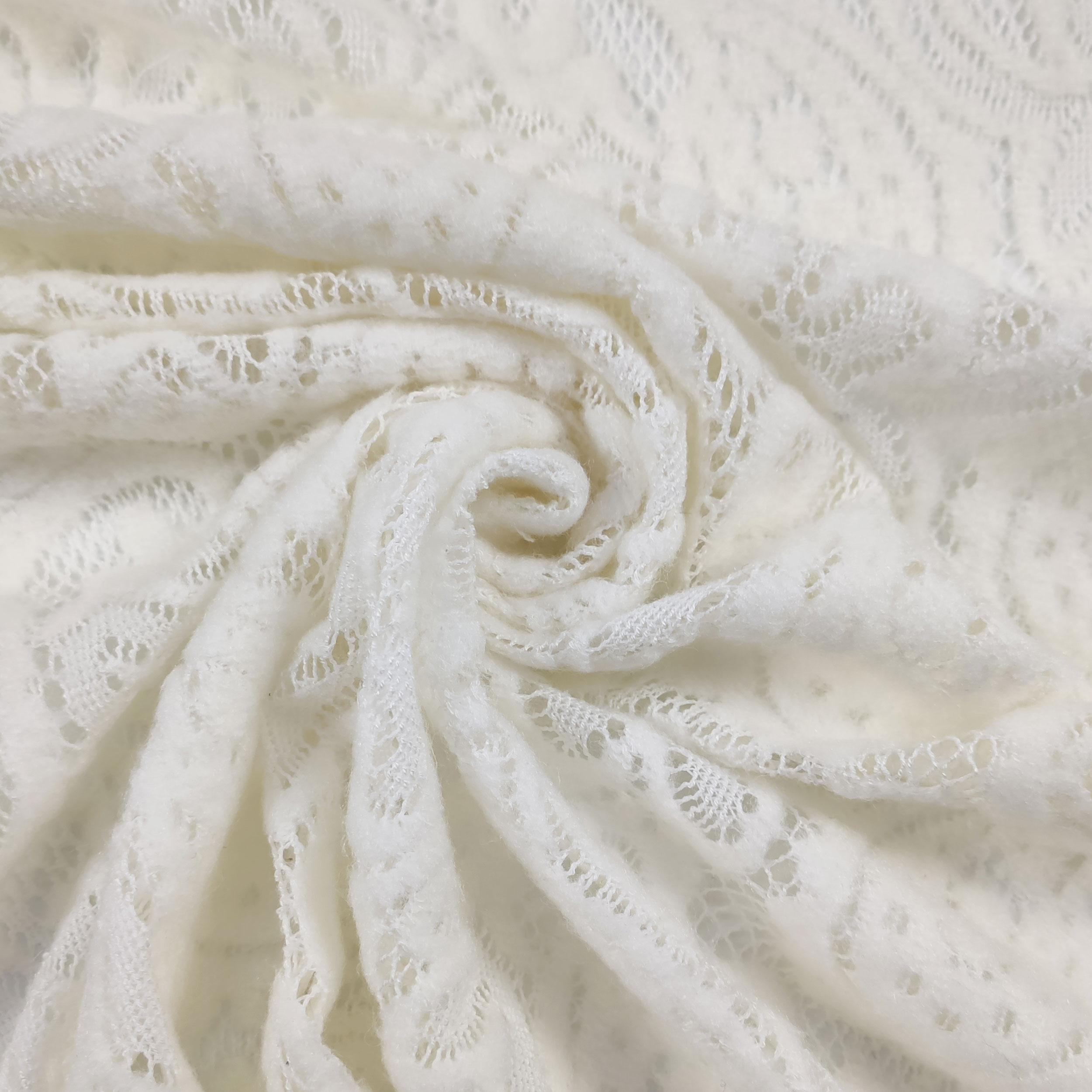 Mixed Wool Lace White