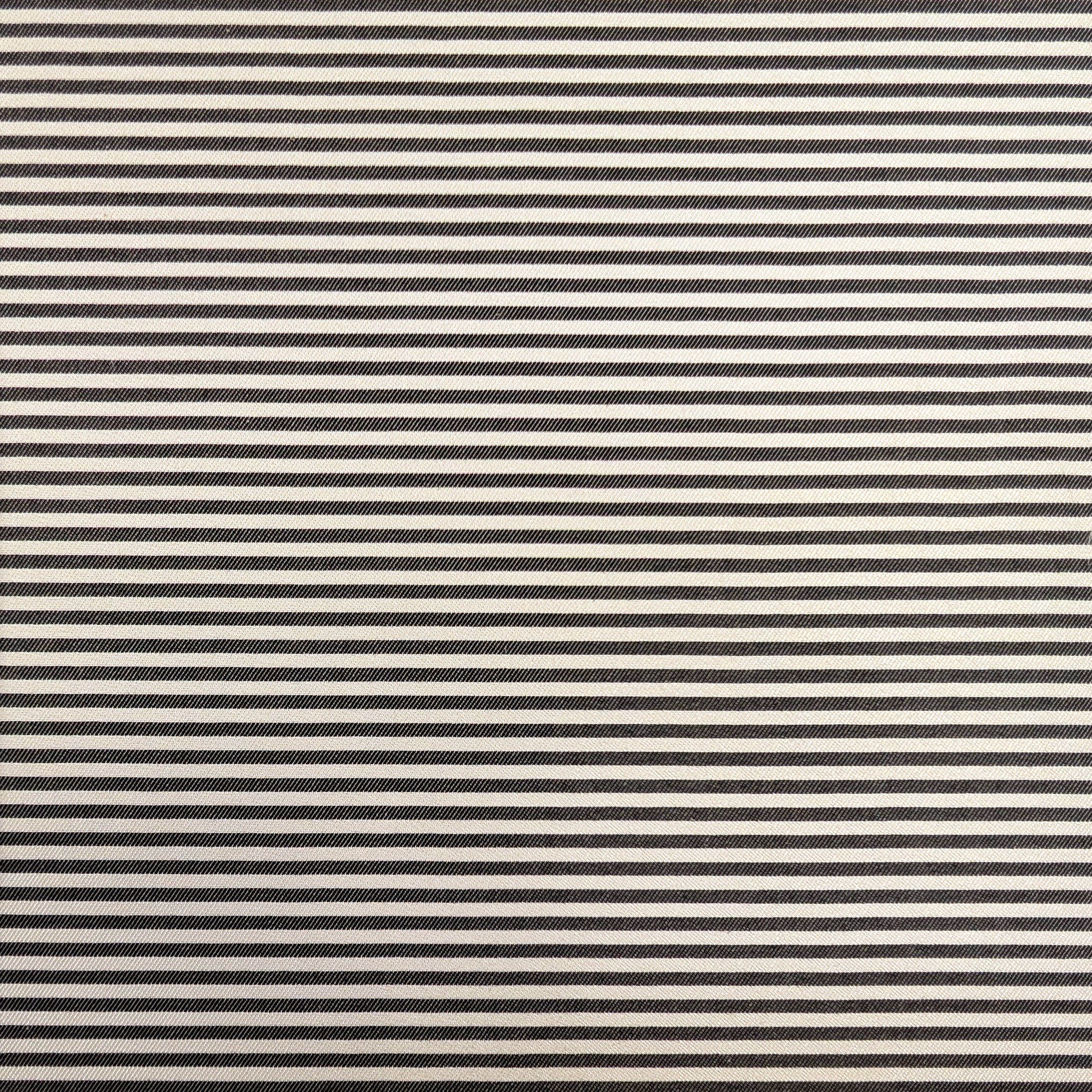 Rayures horizontales en coton mélangé noir et crème Image