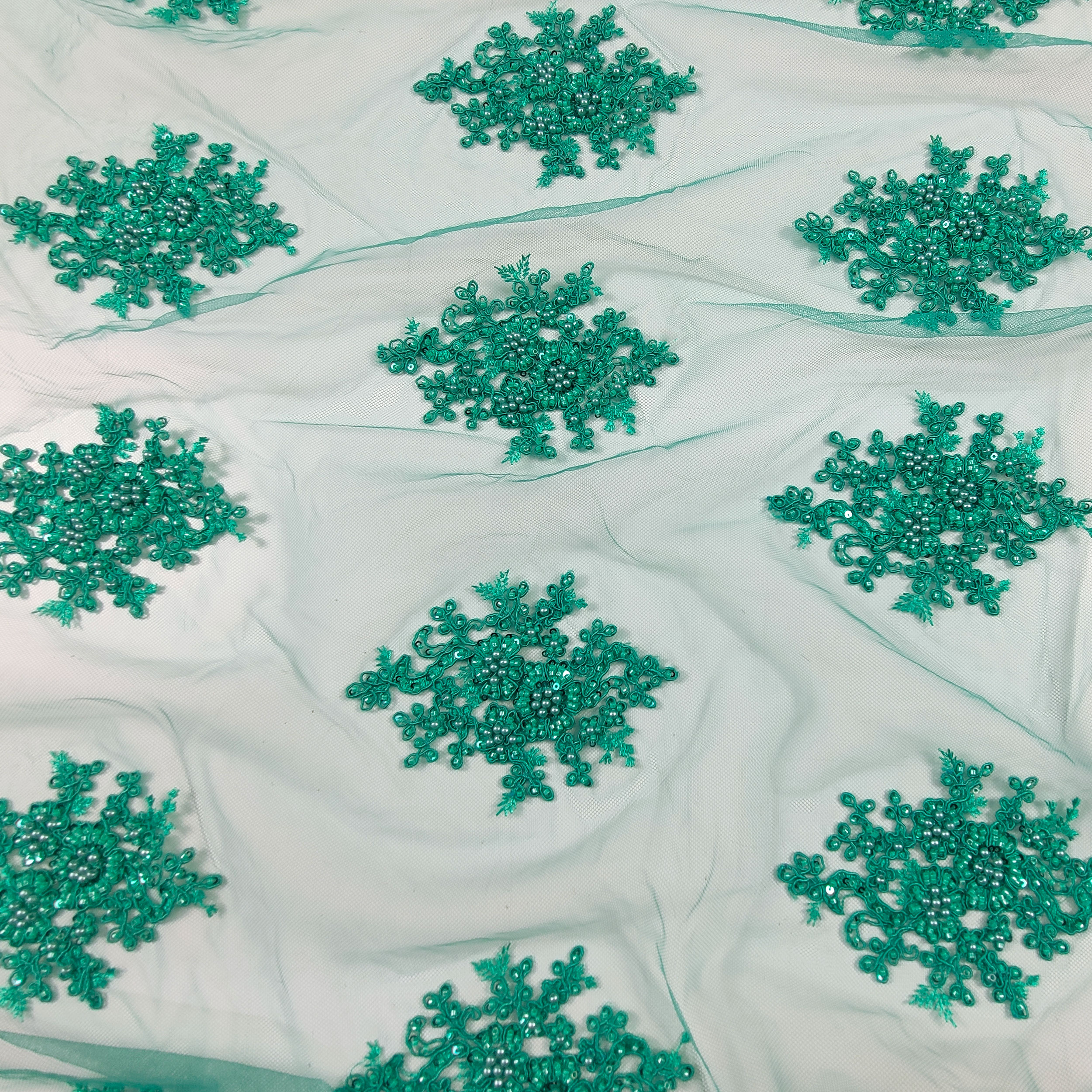 Tulle brodé de perles Lux Emerald Green