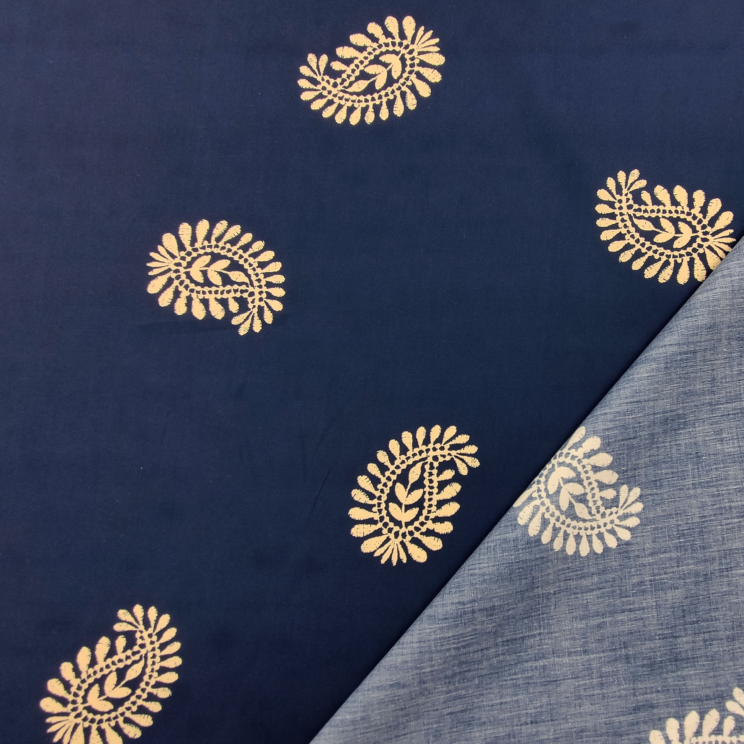 Tissu cachemire à motifs de feuilles en viscose Image