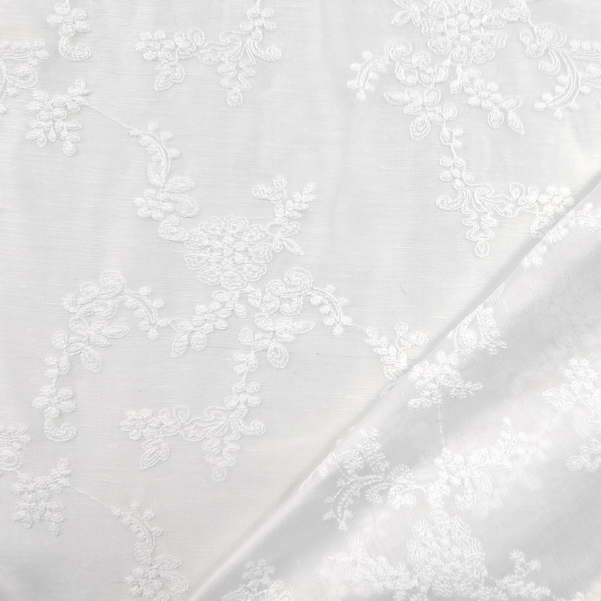 Embroidered Muslin White Flowers Image