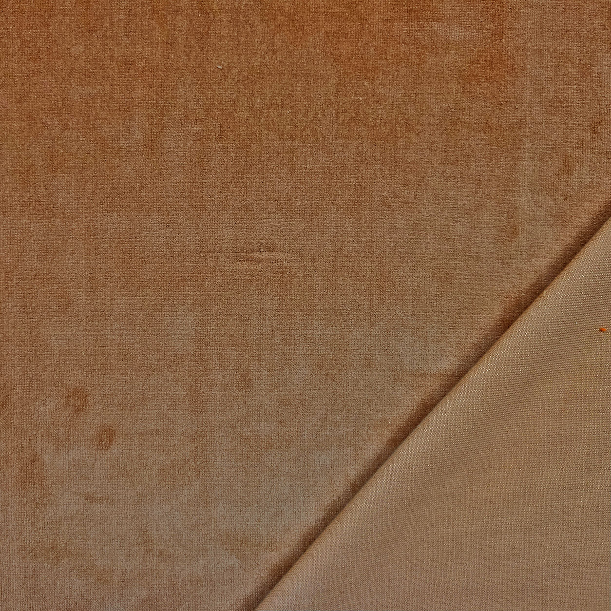 Tissu en velours rose antique