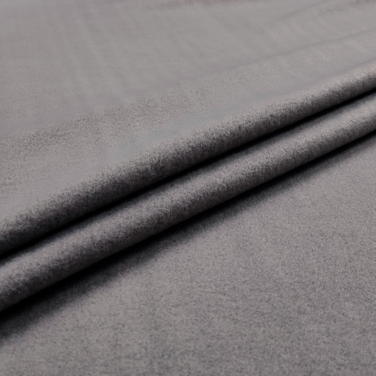 Grey - R912