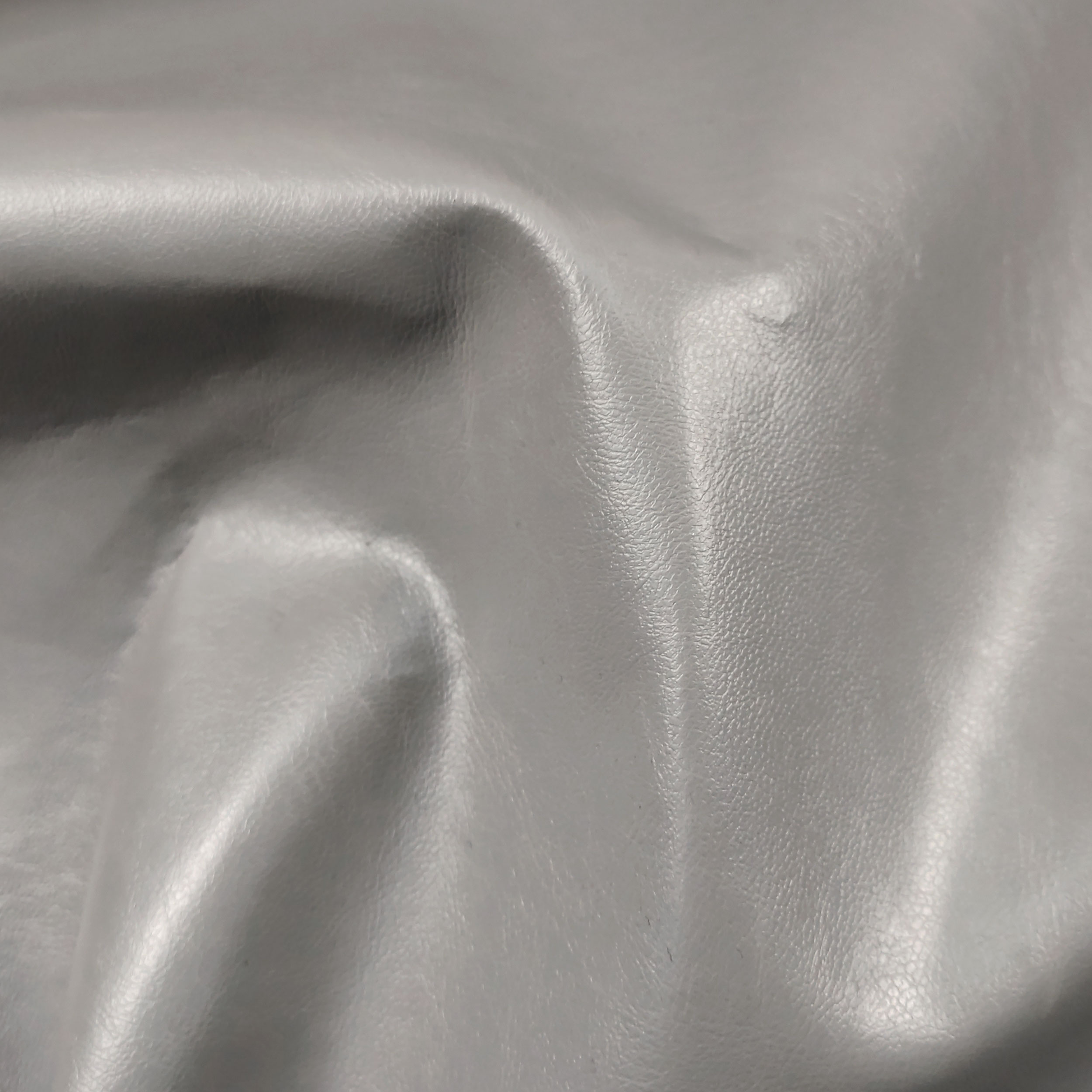 Tissu en simili-cuir gris clair