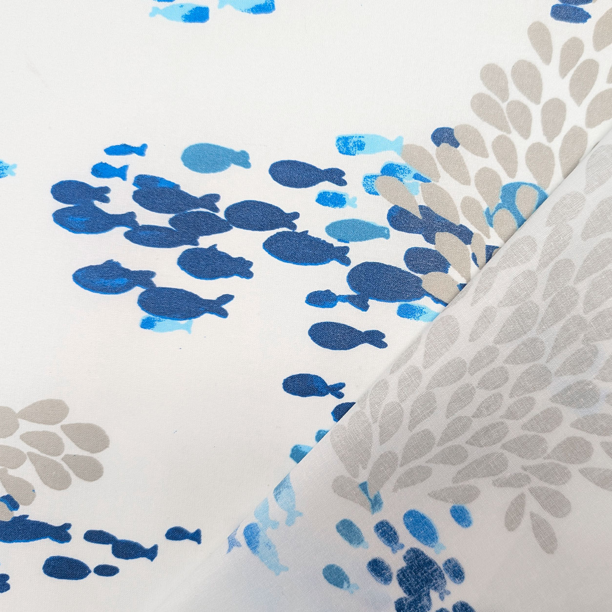 Fabric for Enduite Tablecloth Stain-Free Fish Image