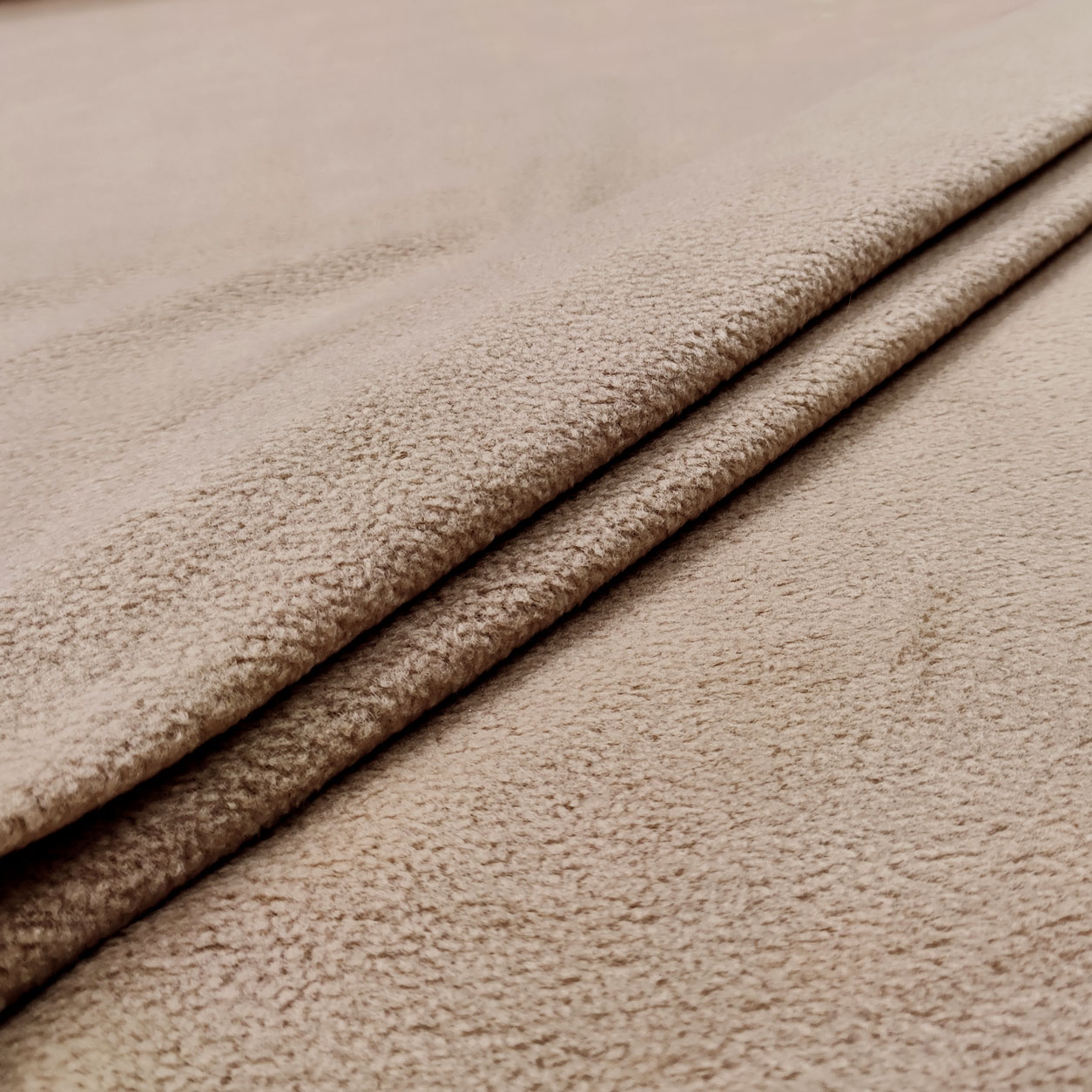 Dark Beige - B415