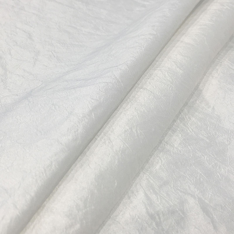Découpe de taffetas blanc froissé 50x145 cm Image
