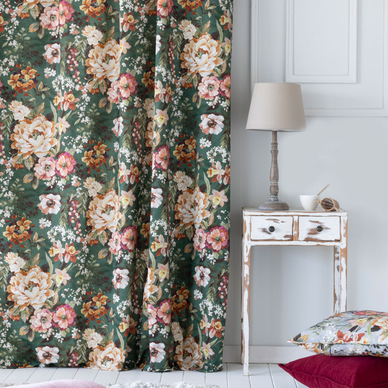 Panama Cotton Flowers Green Background H 280 cm Image