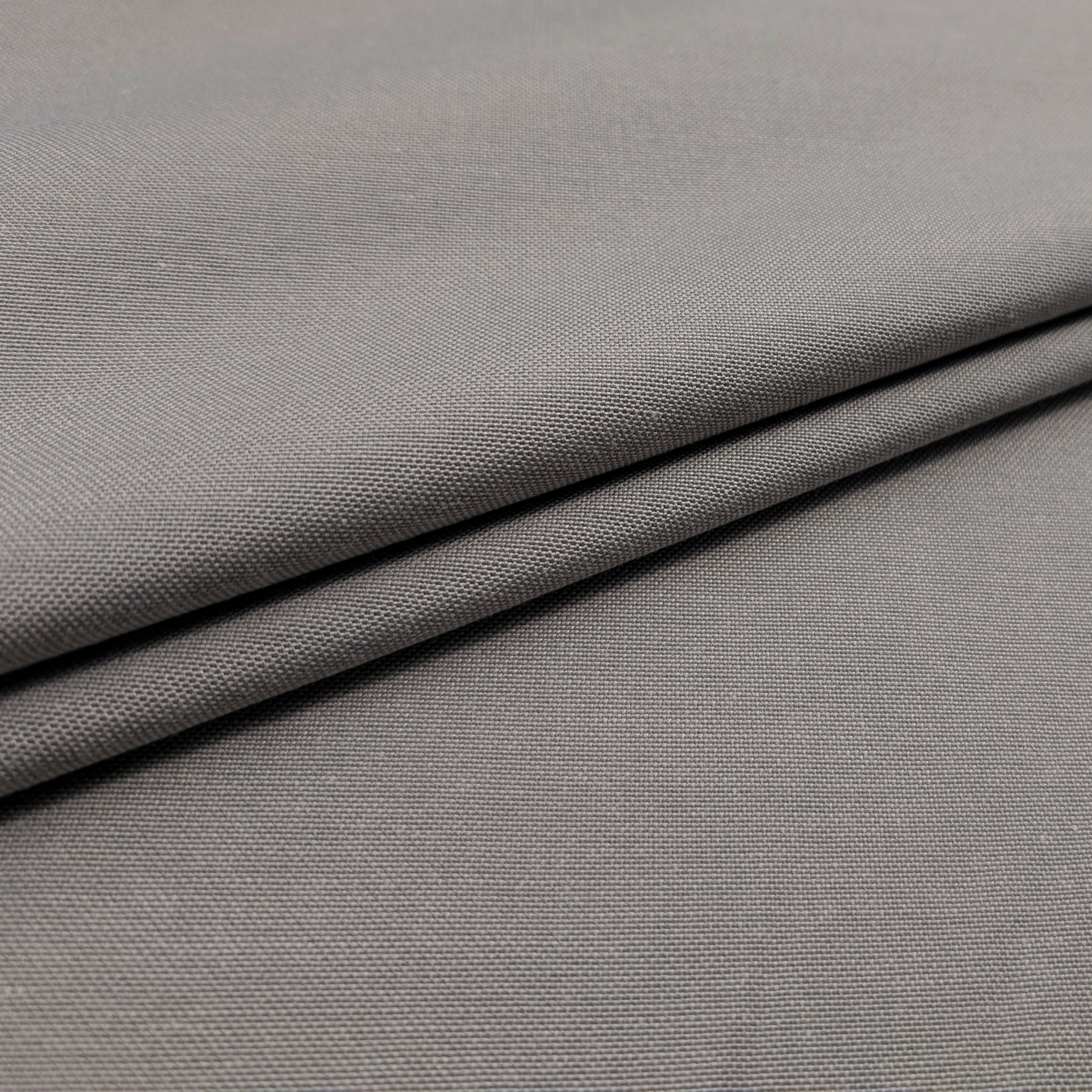 Flame retardant grey 380x330 cm curtain remnant Image