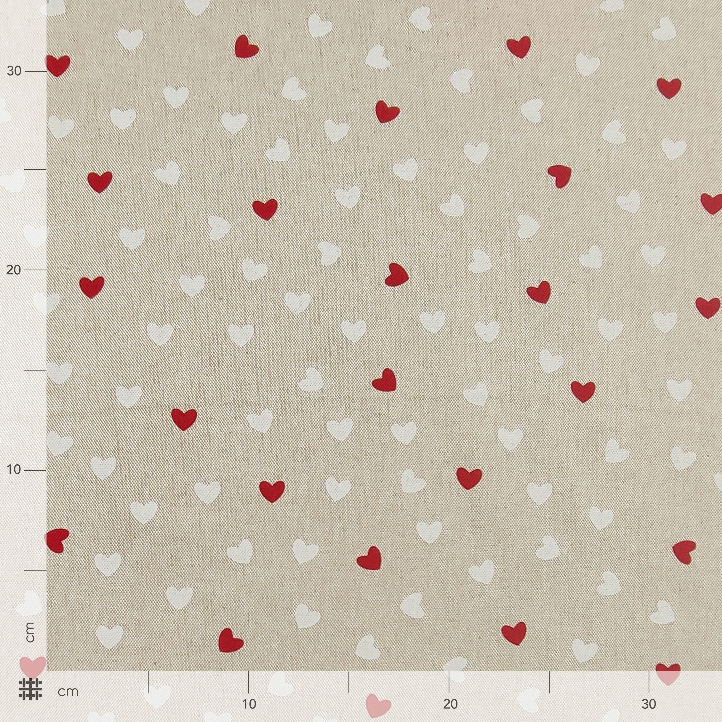 Tela de mezcla de algodón Corazones blancos y rojos